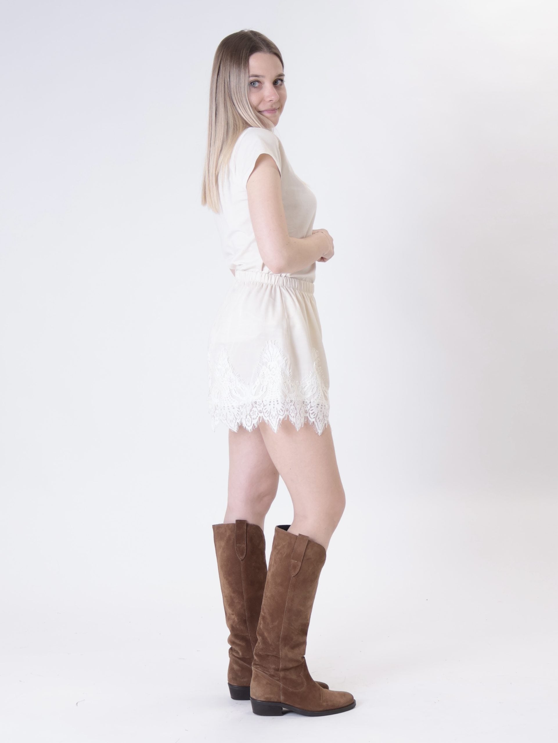 Beige lingerie shorts