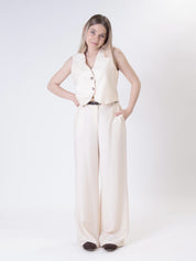 Butter-colored trousers