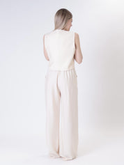 Butter-colored trousers