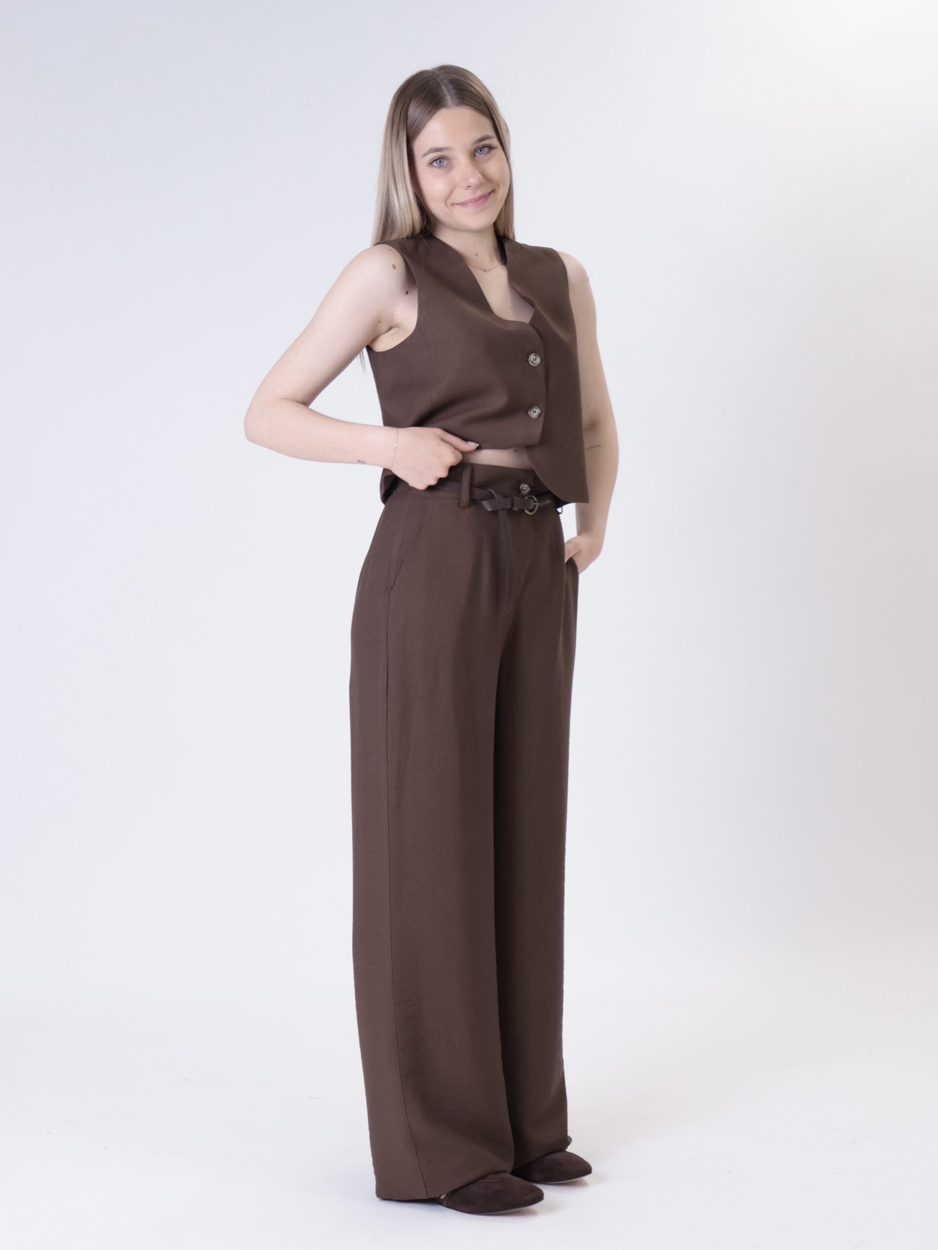 Dark brown trousers