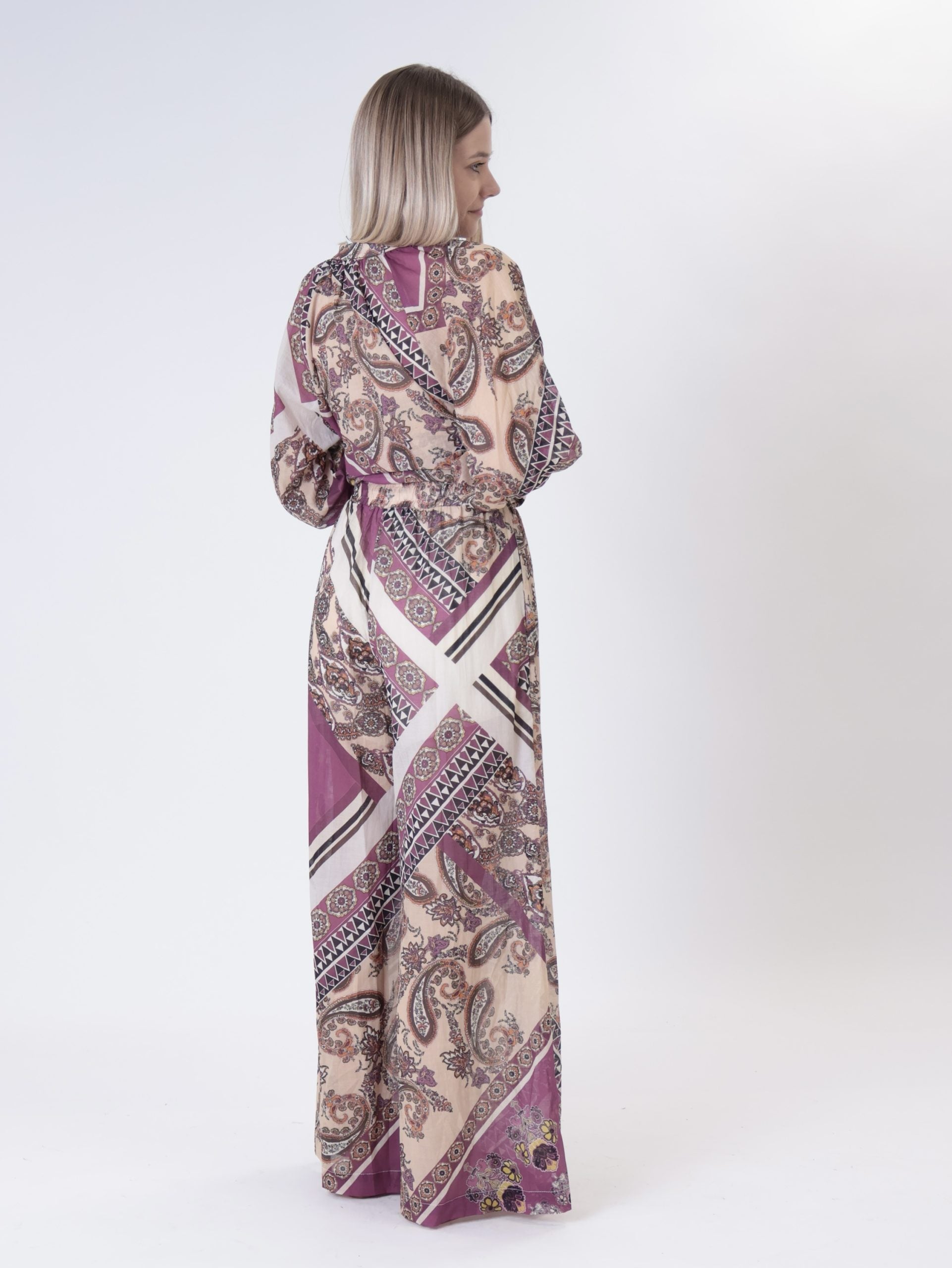 Patterned wine shirt