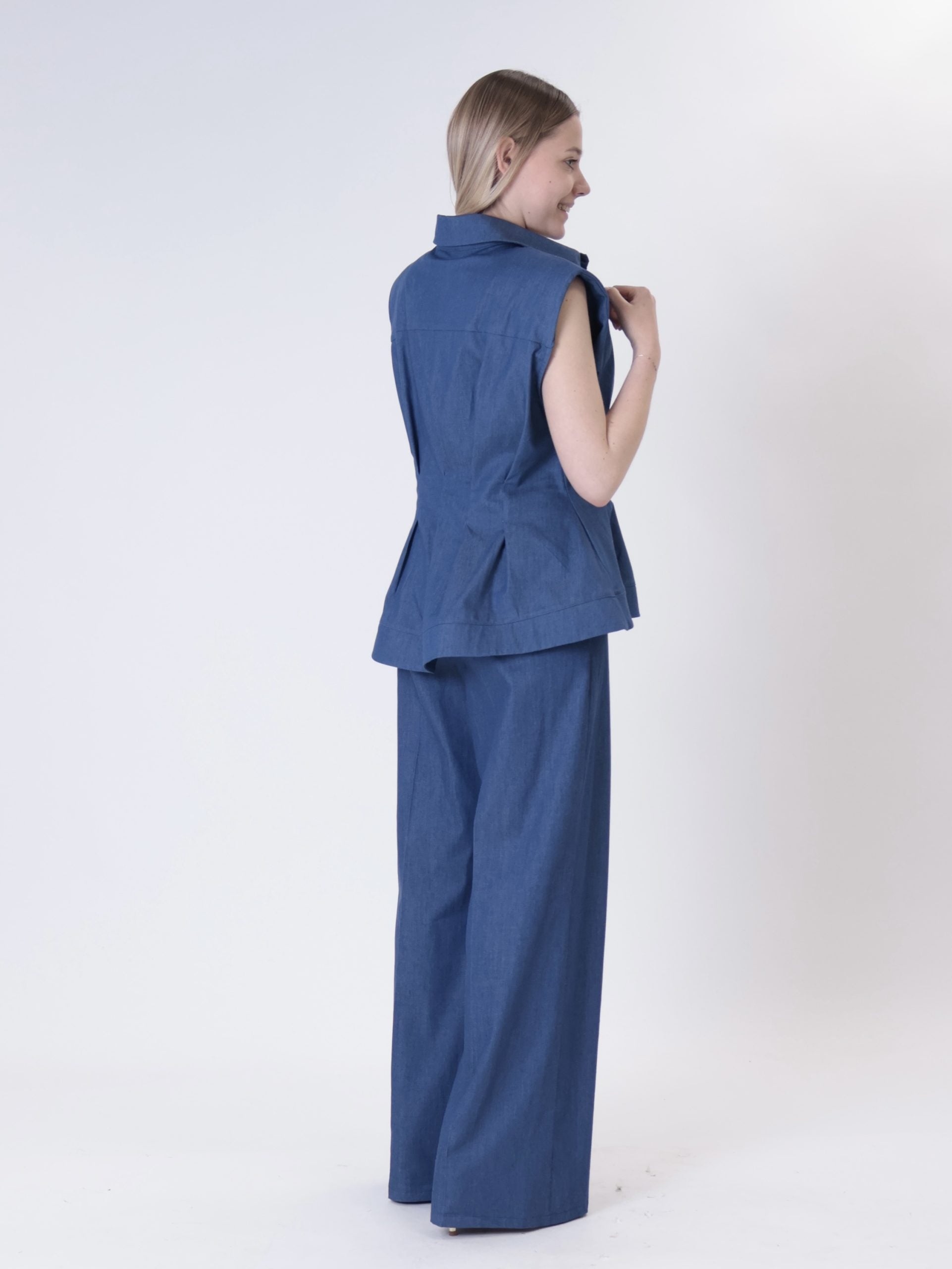 Top chambray