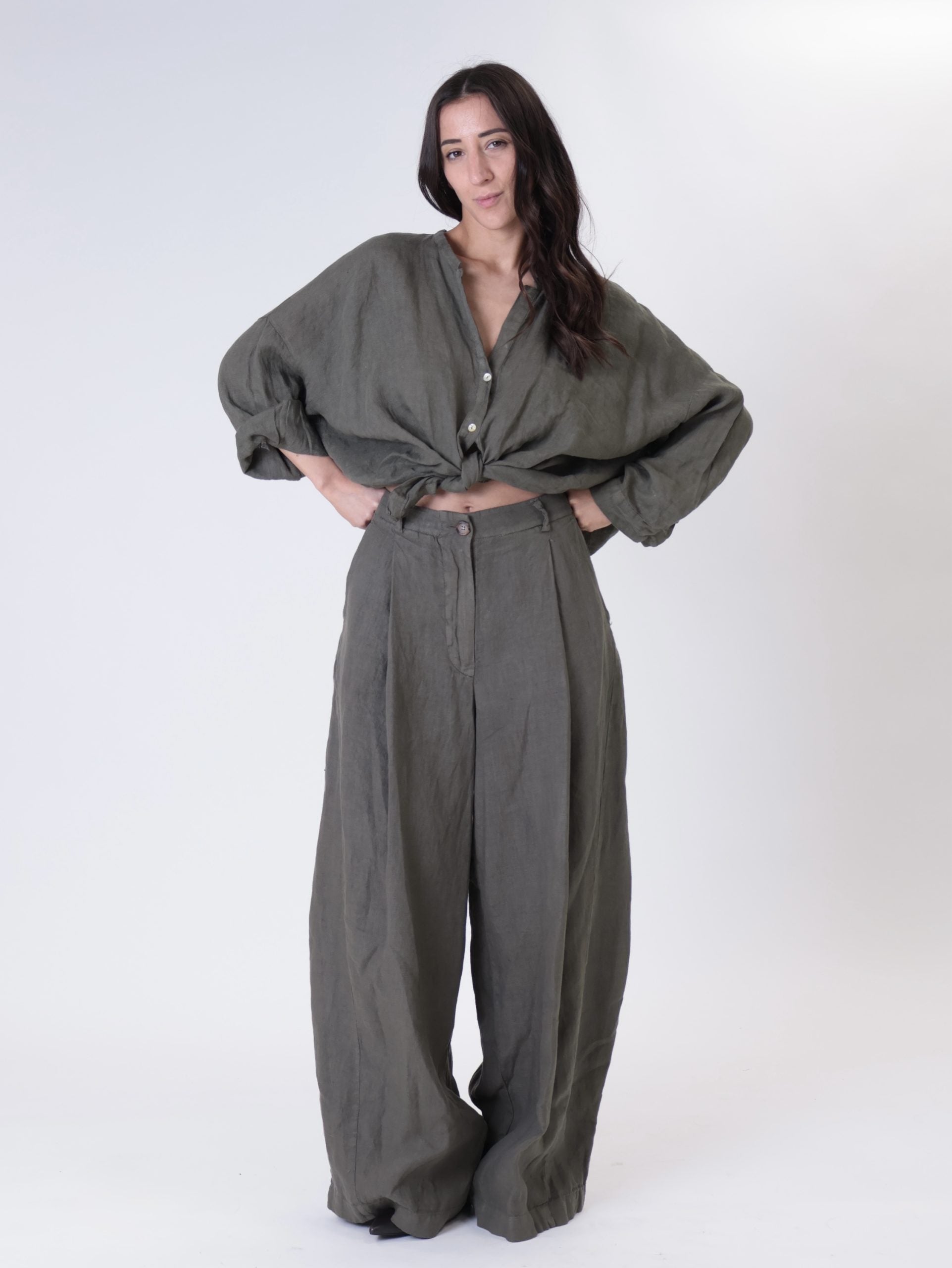 Military green 100% linen pleated trousers