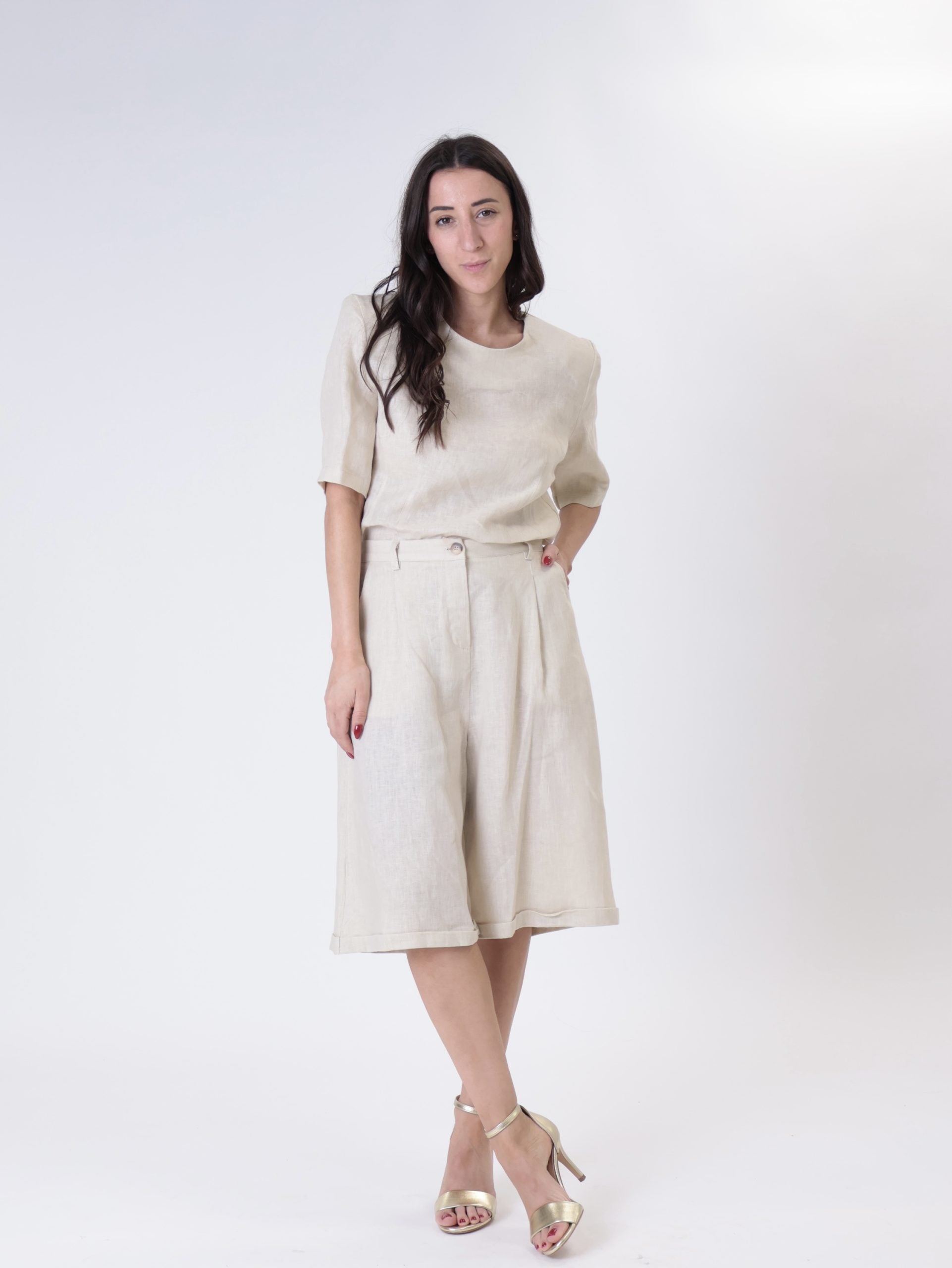 Cairo beige Bermuda shorts
