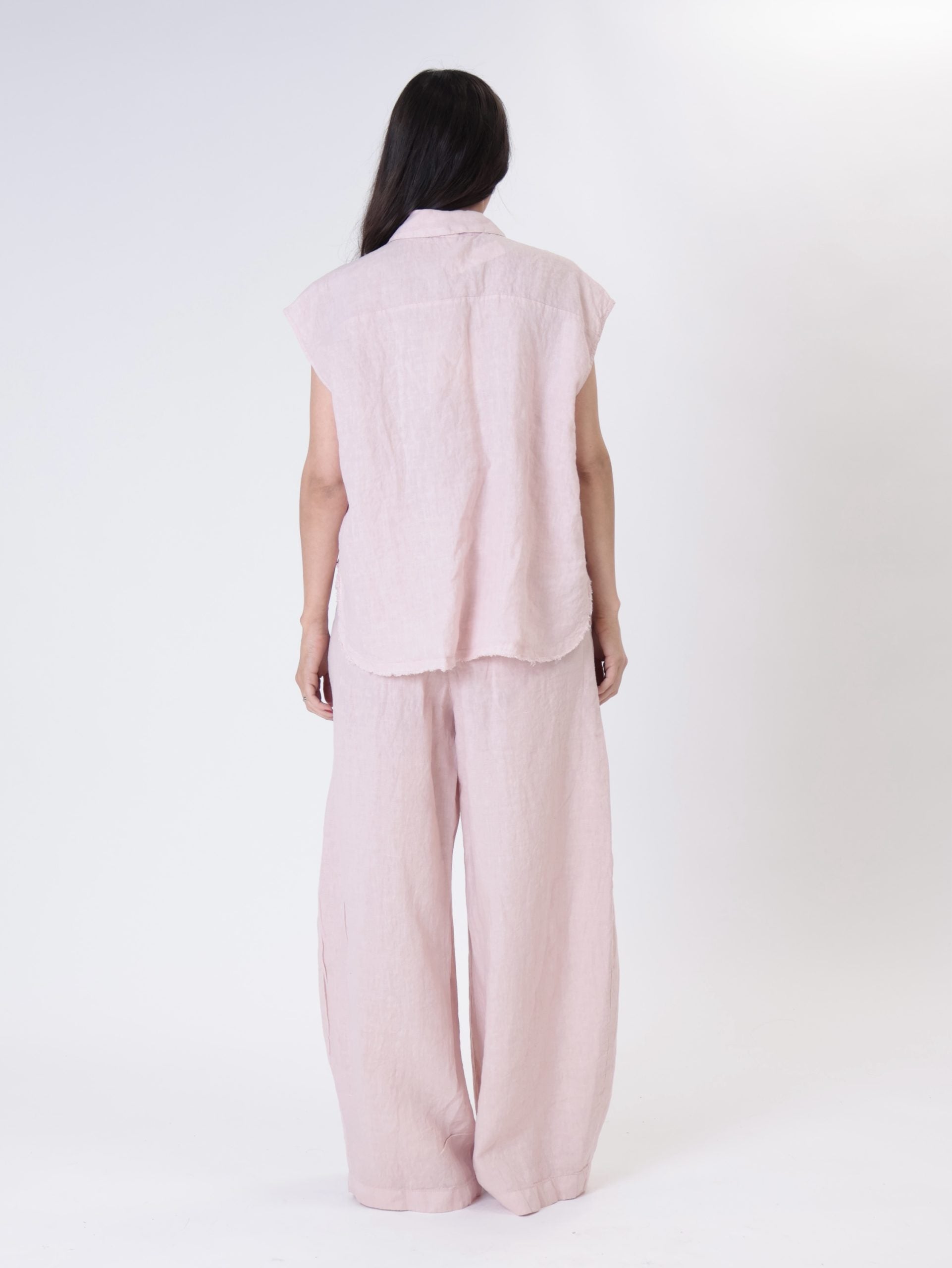 Camicia smanicata 100% lino cipria