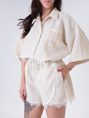 Camicia riga tasca crochet beige