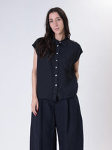 Sleeveless 100% linen shirt in blue
