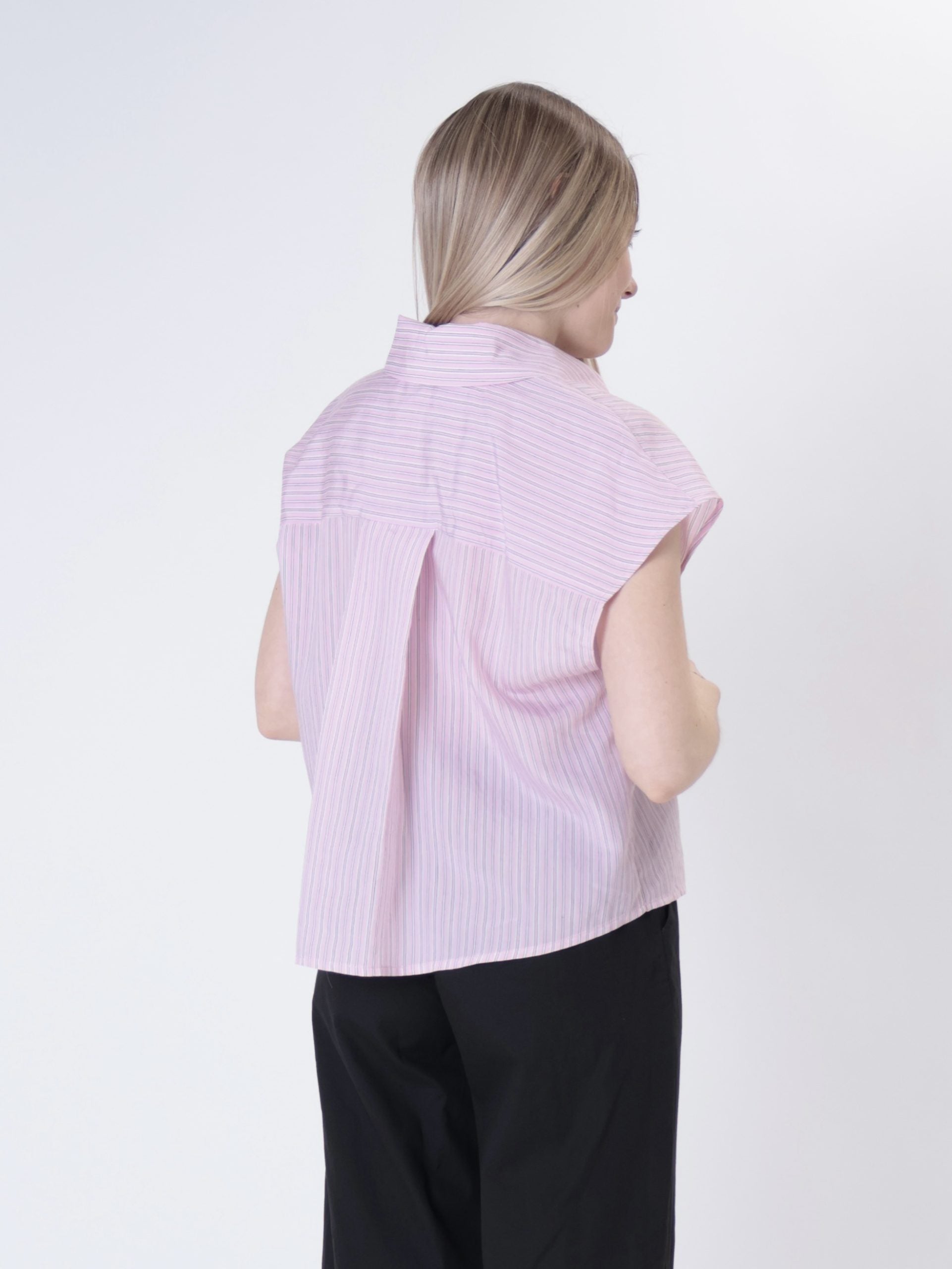 Camicia smanicta riga rosa