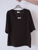 T-shirt over scollo profondo moro
