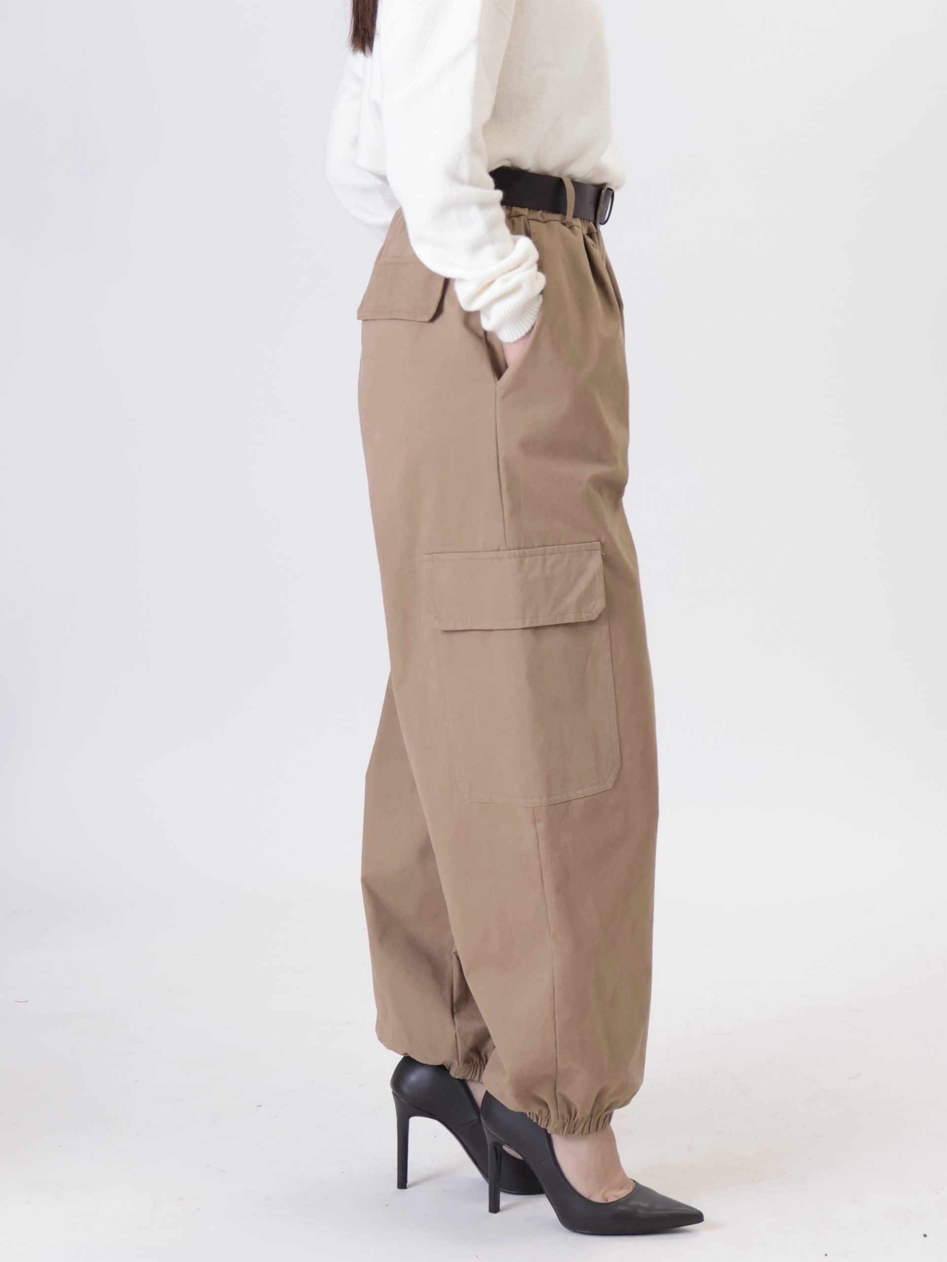Pantalone Luna cargo con catena cammello