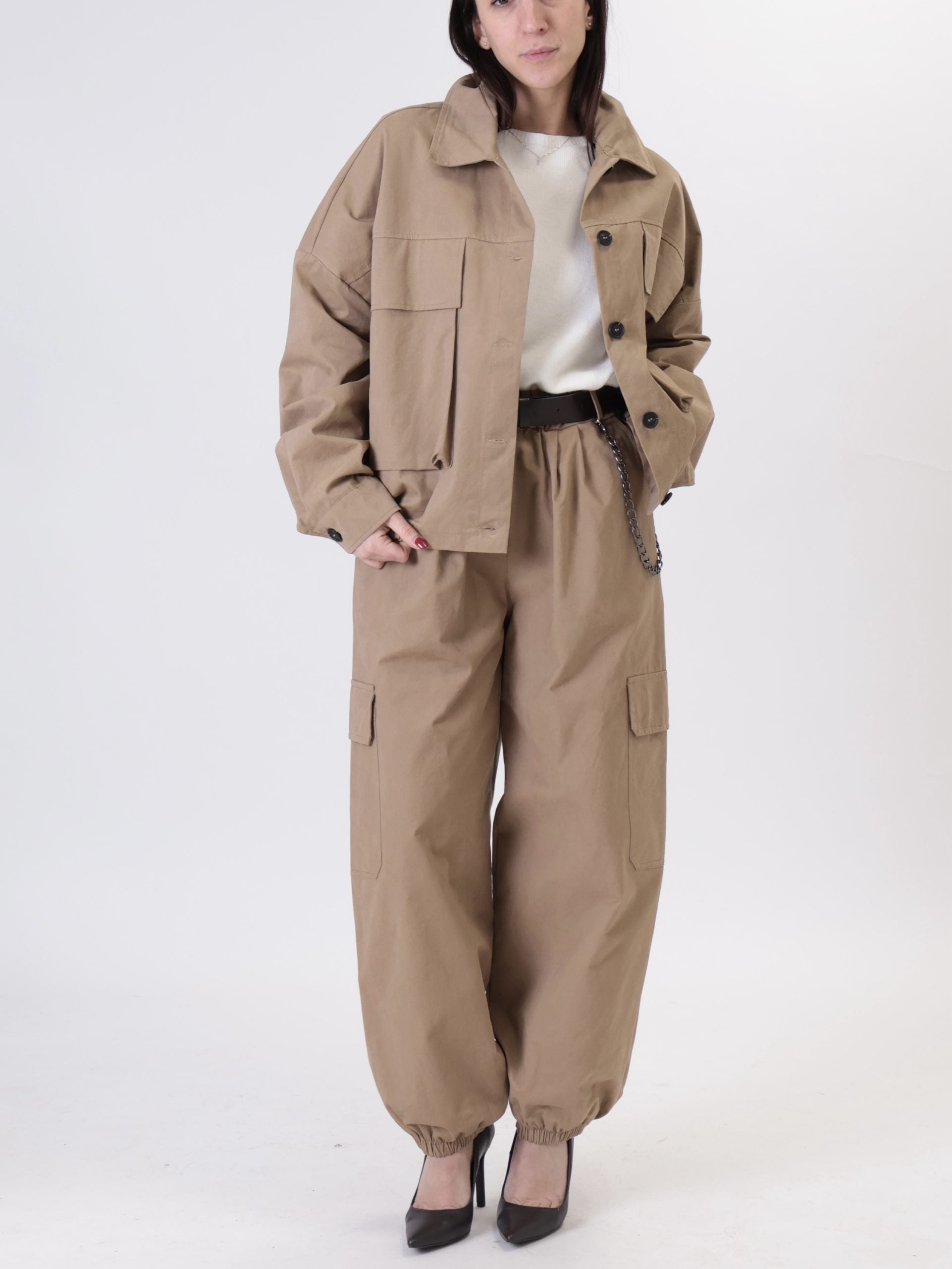 Pantalone Luna cargo con catena cammello