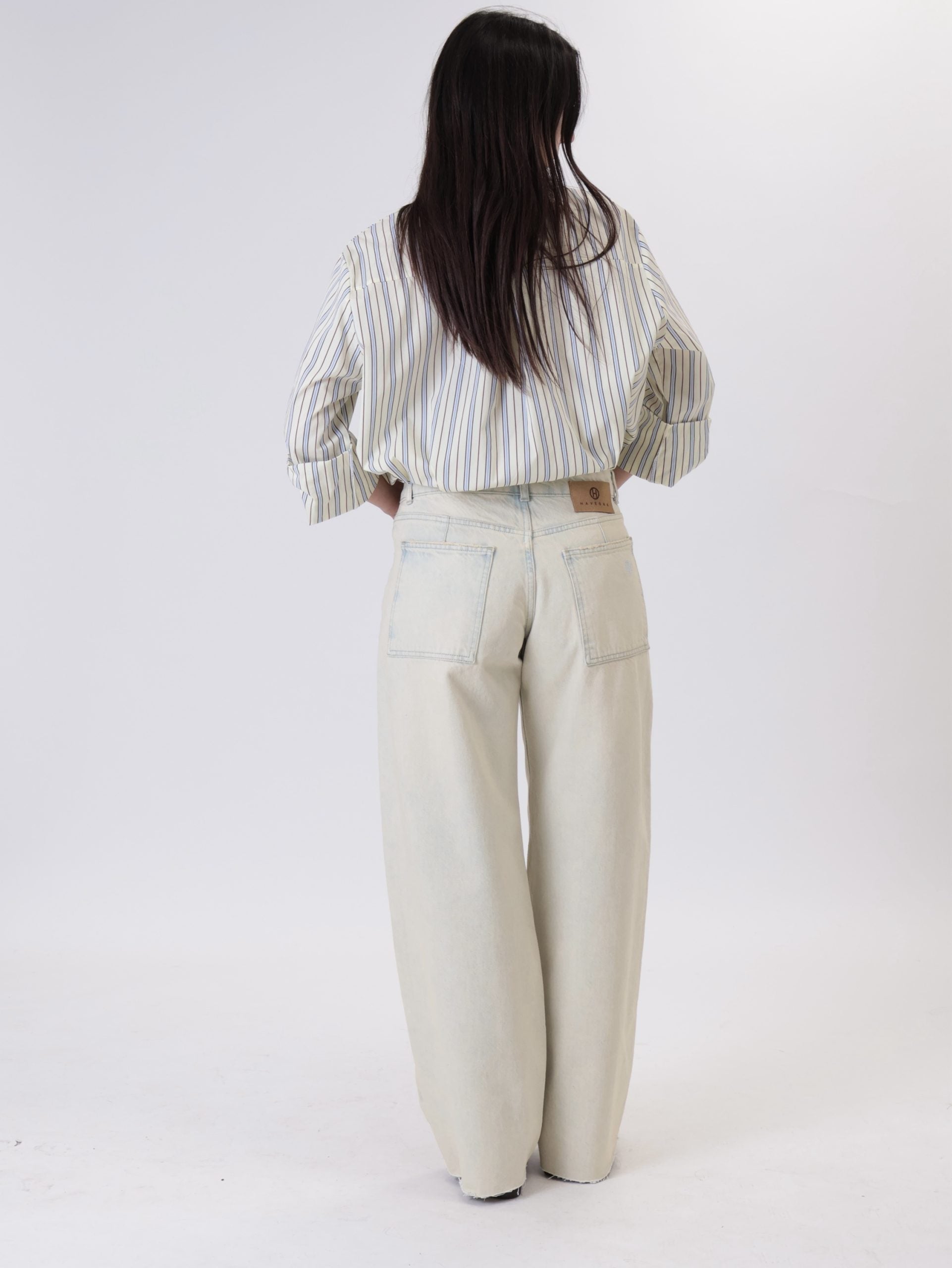 Light-wash Tommy jeans