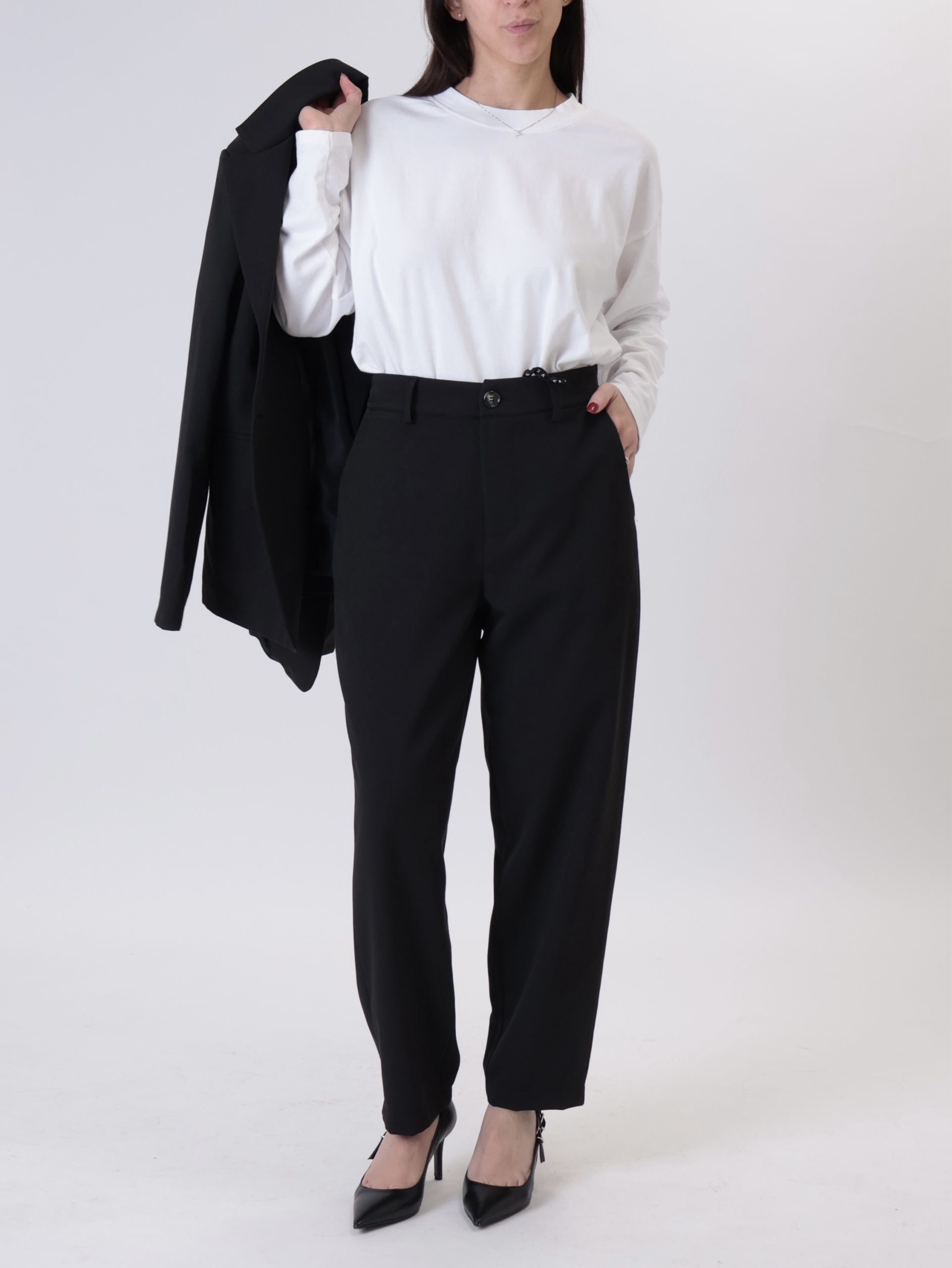 Completo giacca + pantalone nero