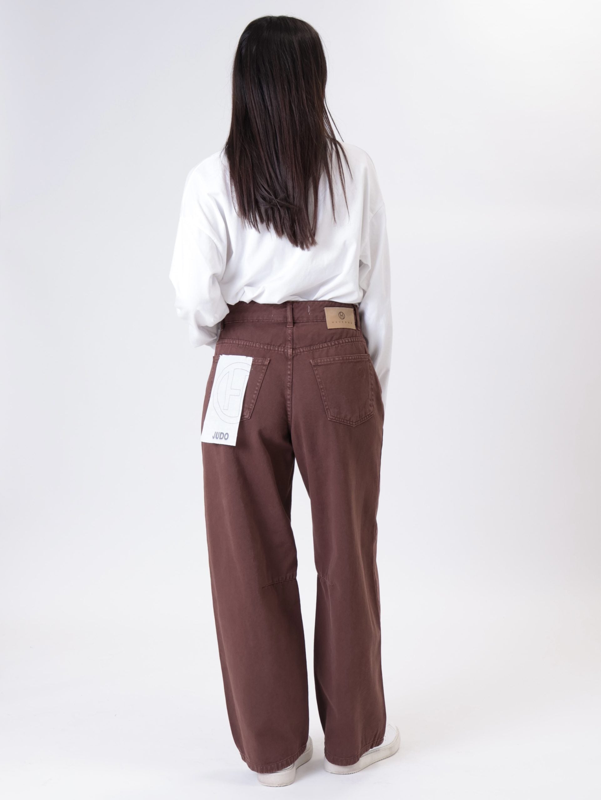 Dark brown judo jeans