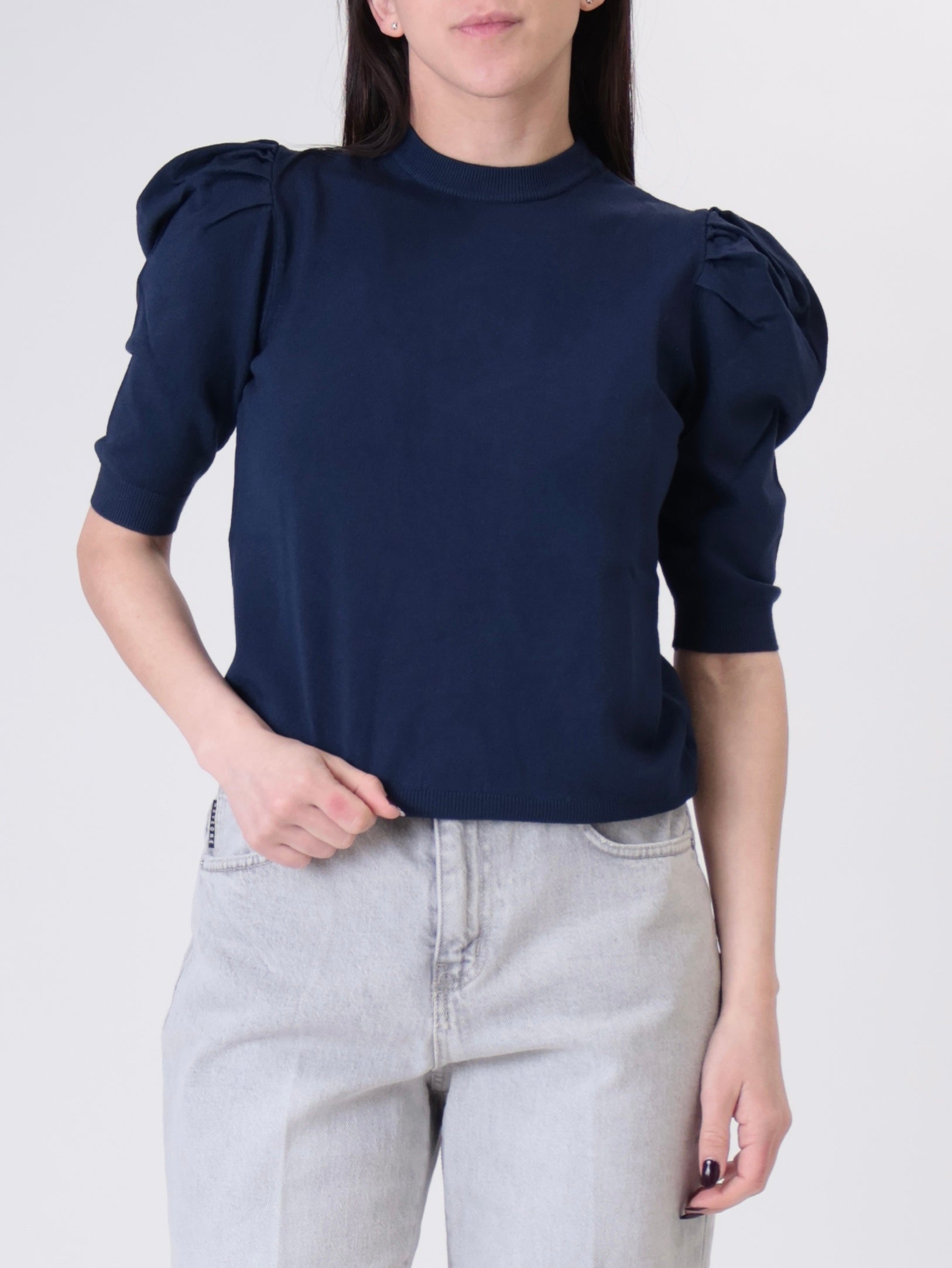 Pull sbuffo blu