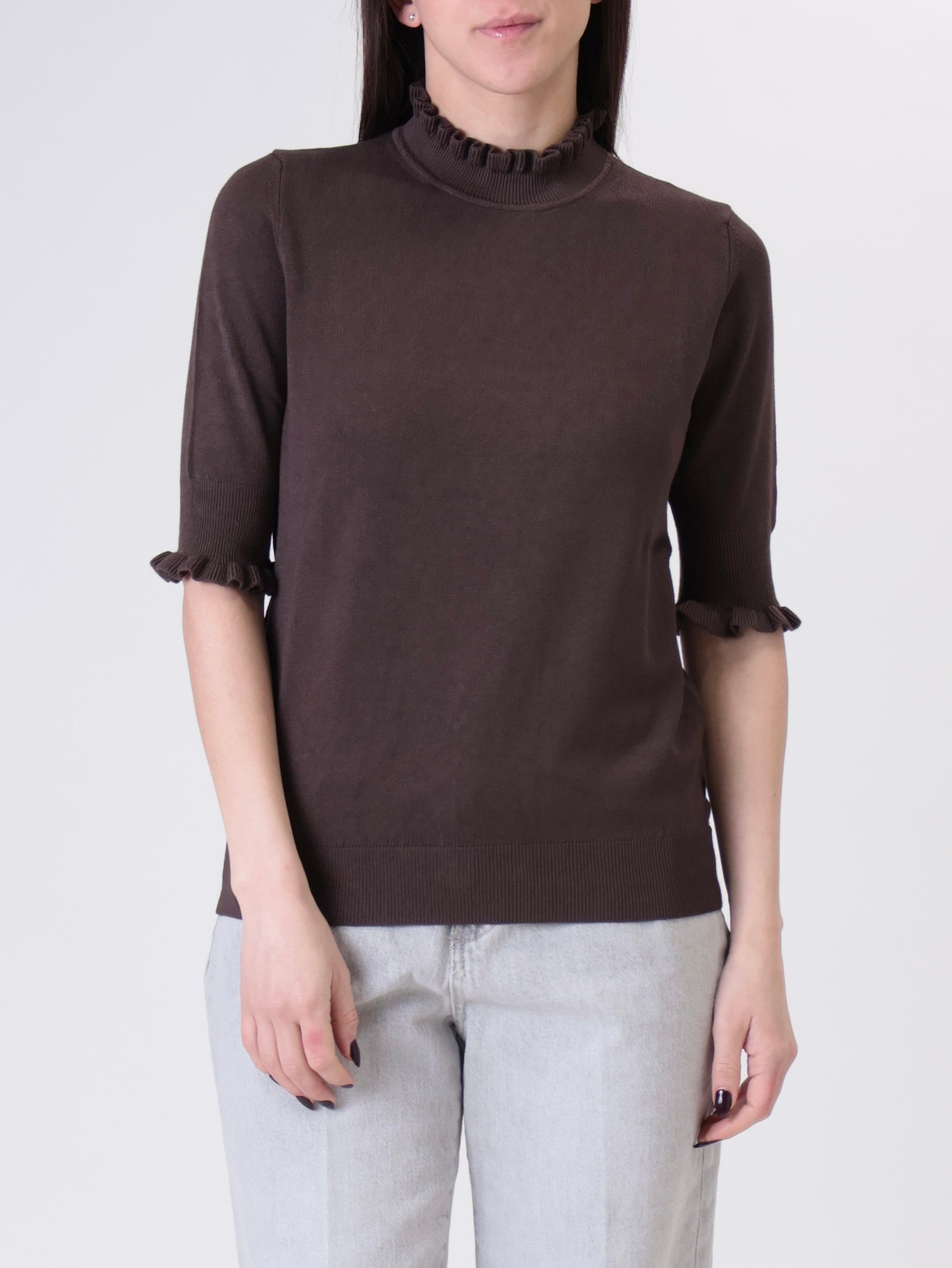 Brown ruffled short-sleeved top