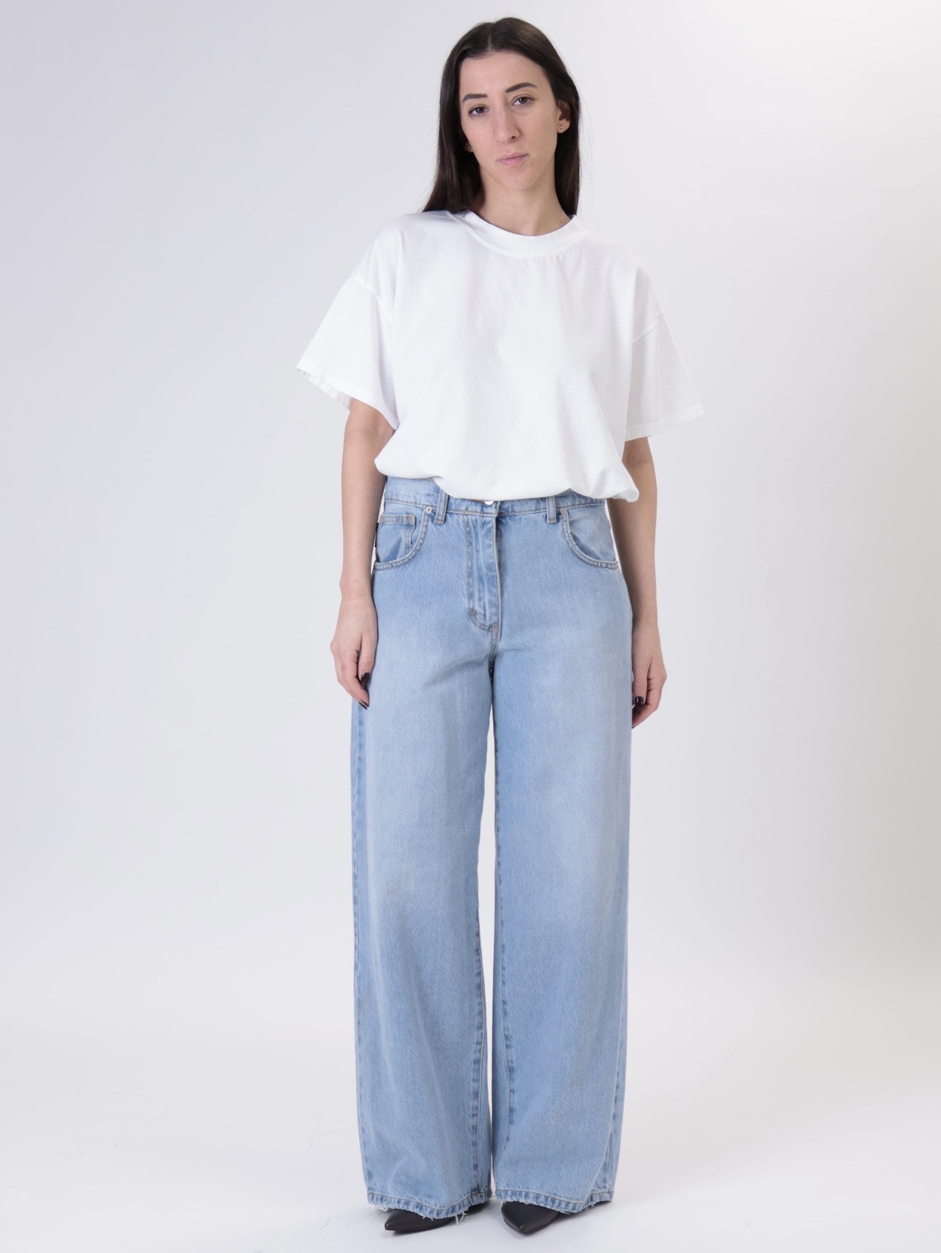 Nice light denim jeans