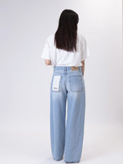 Nice light denim jeans