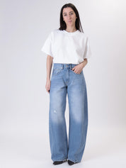 Lucy jeans with distressed details