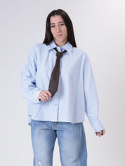 Camicia con cravatta crochet celeste