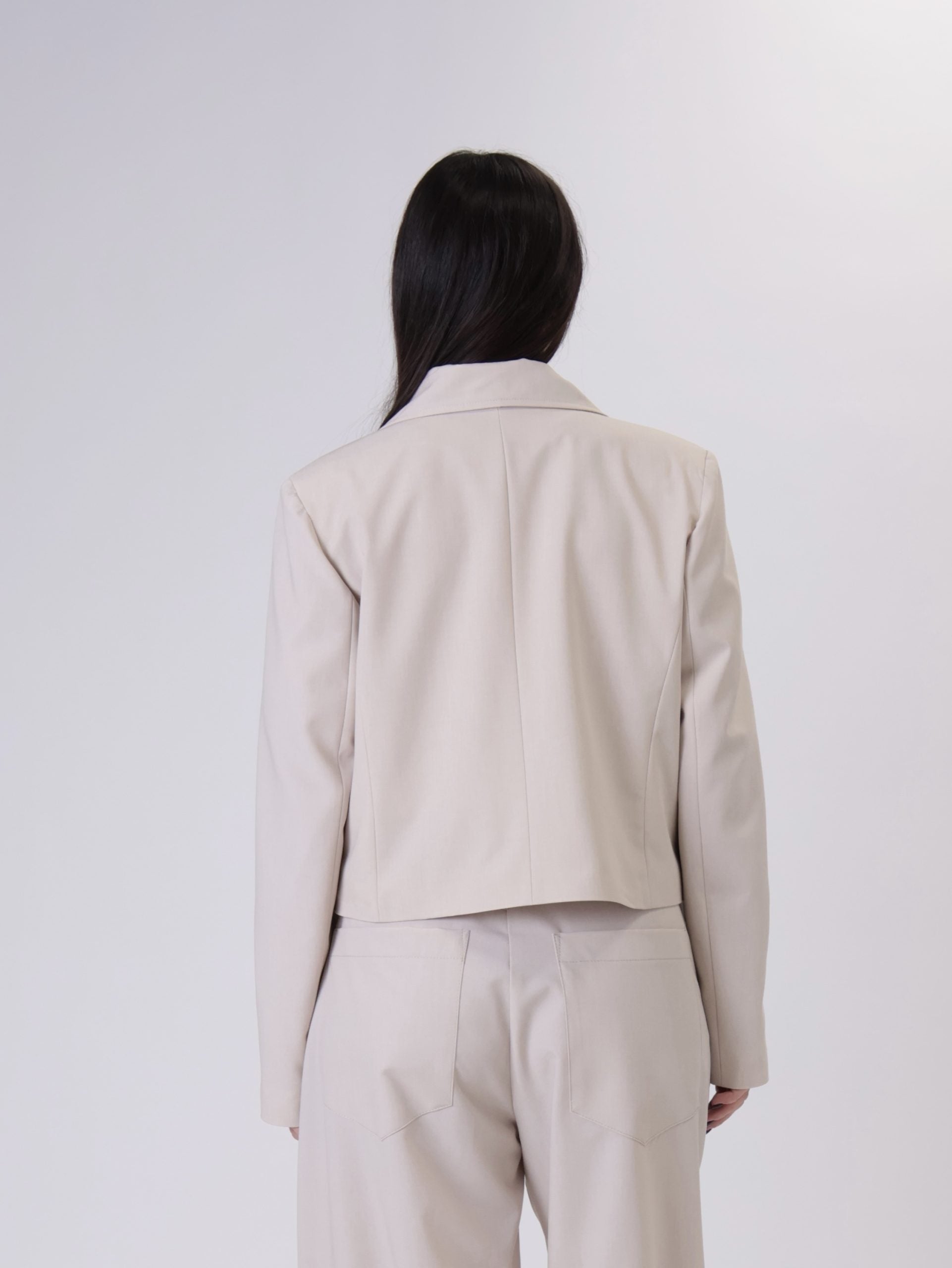 Nova crop jacket beige