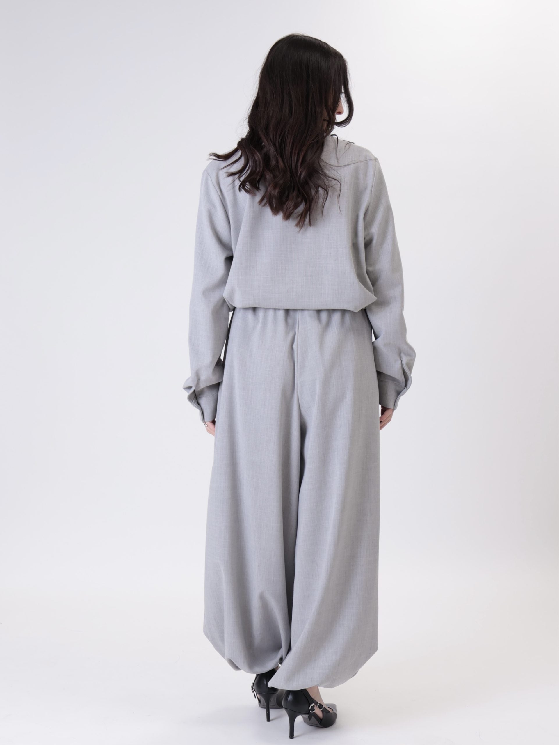 Grey elastic balloon trousers