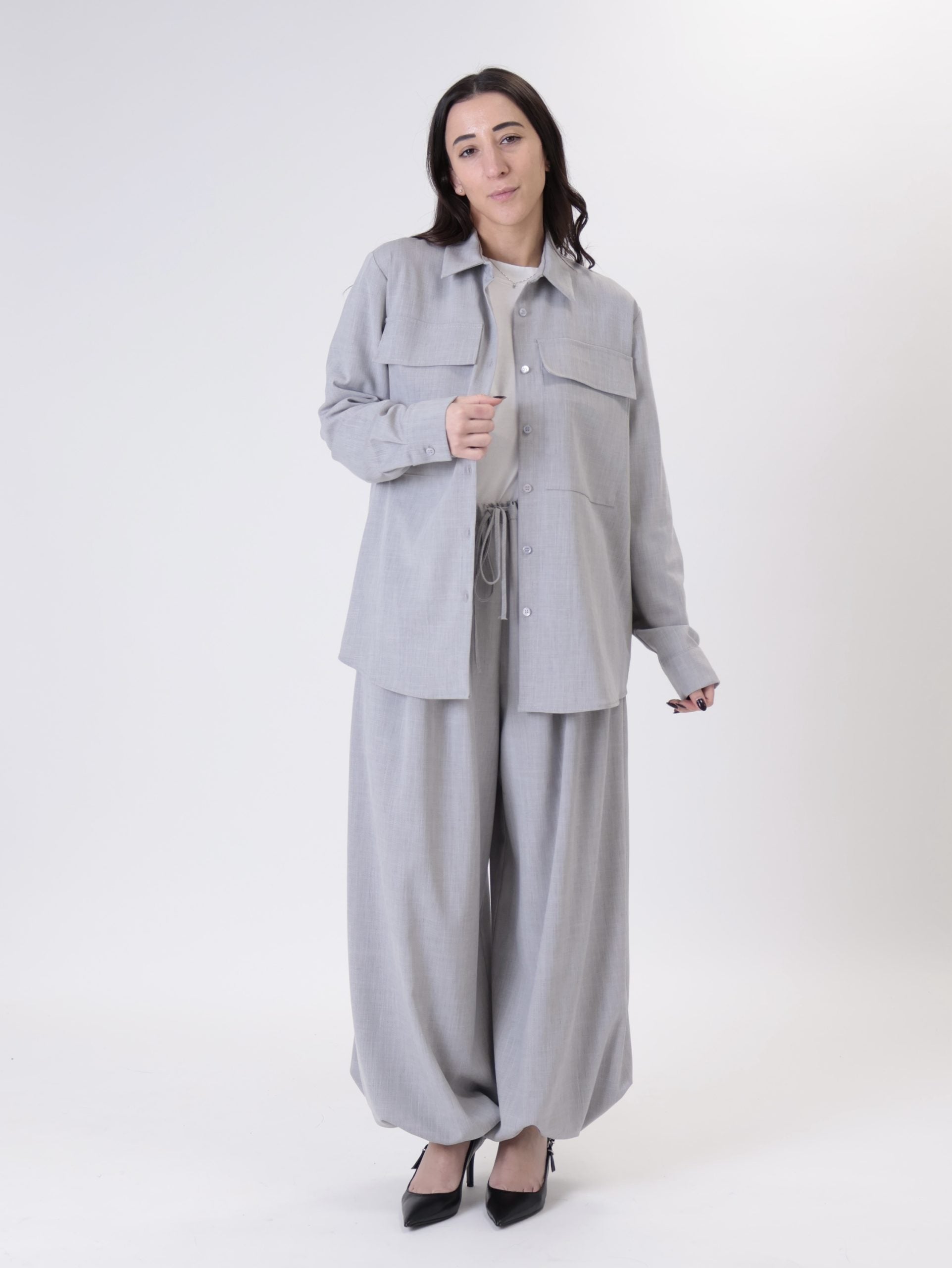 Grey elastic balloon trousers