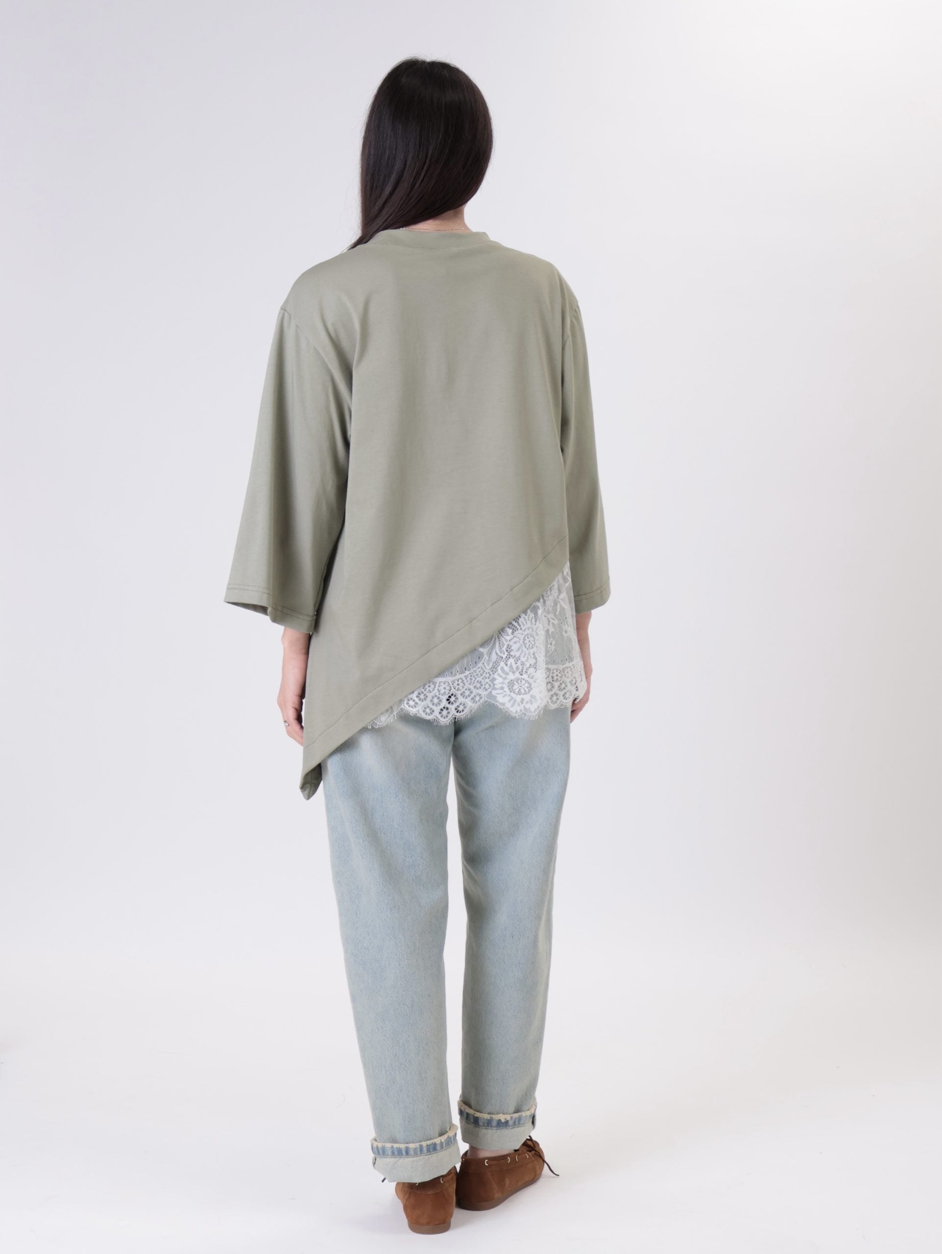 T-shirt over pizzo militare