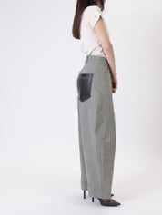Pantalone tasche ecopelle salvia