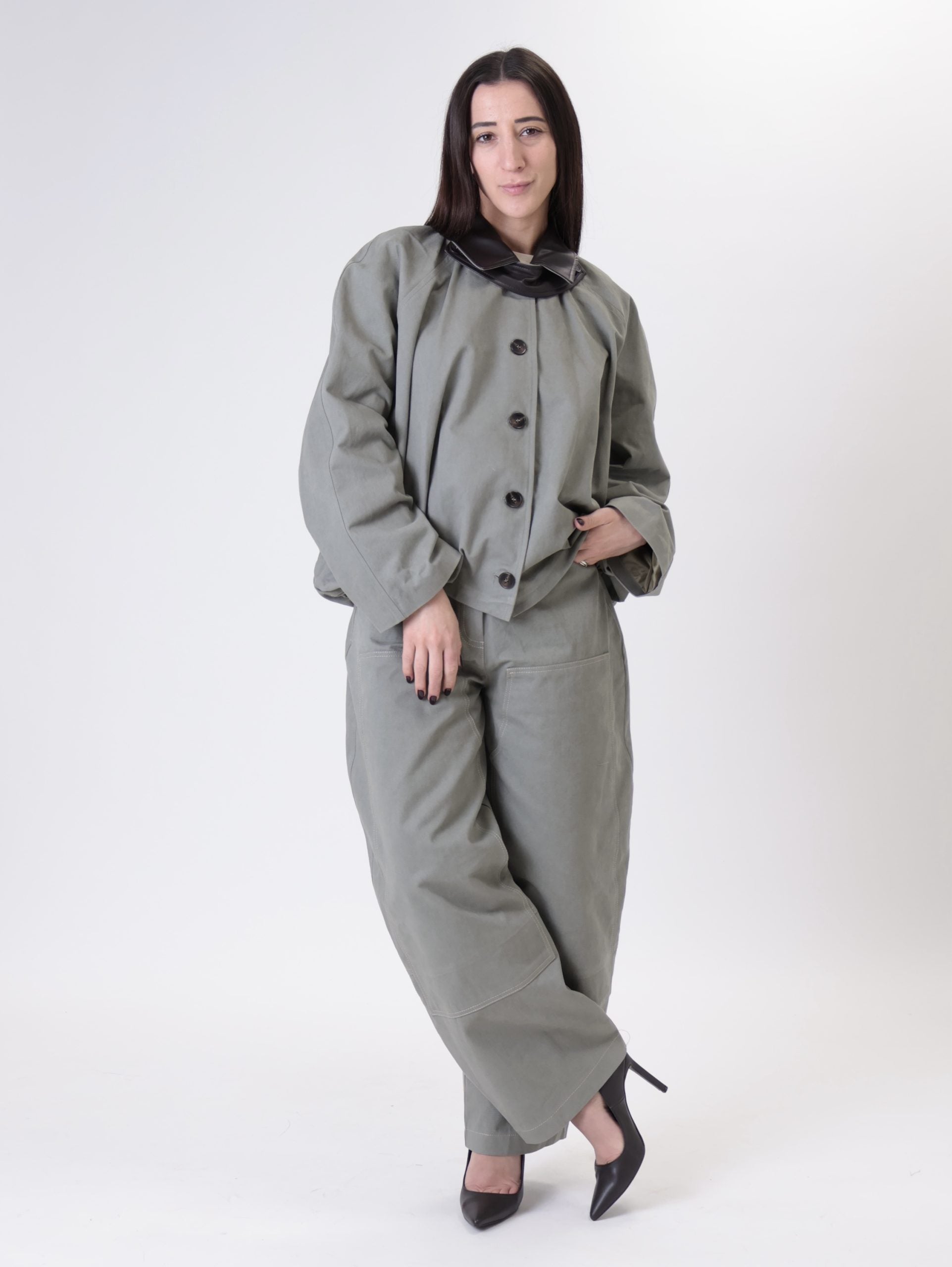 Pantalone tasche ecopelle salvia
