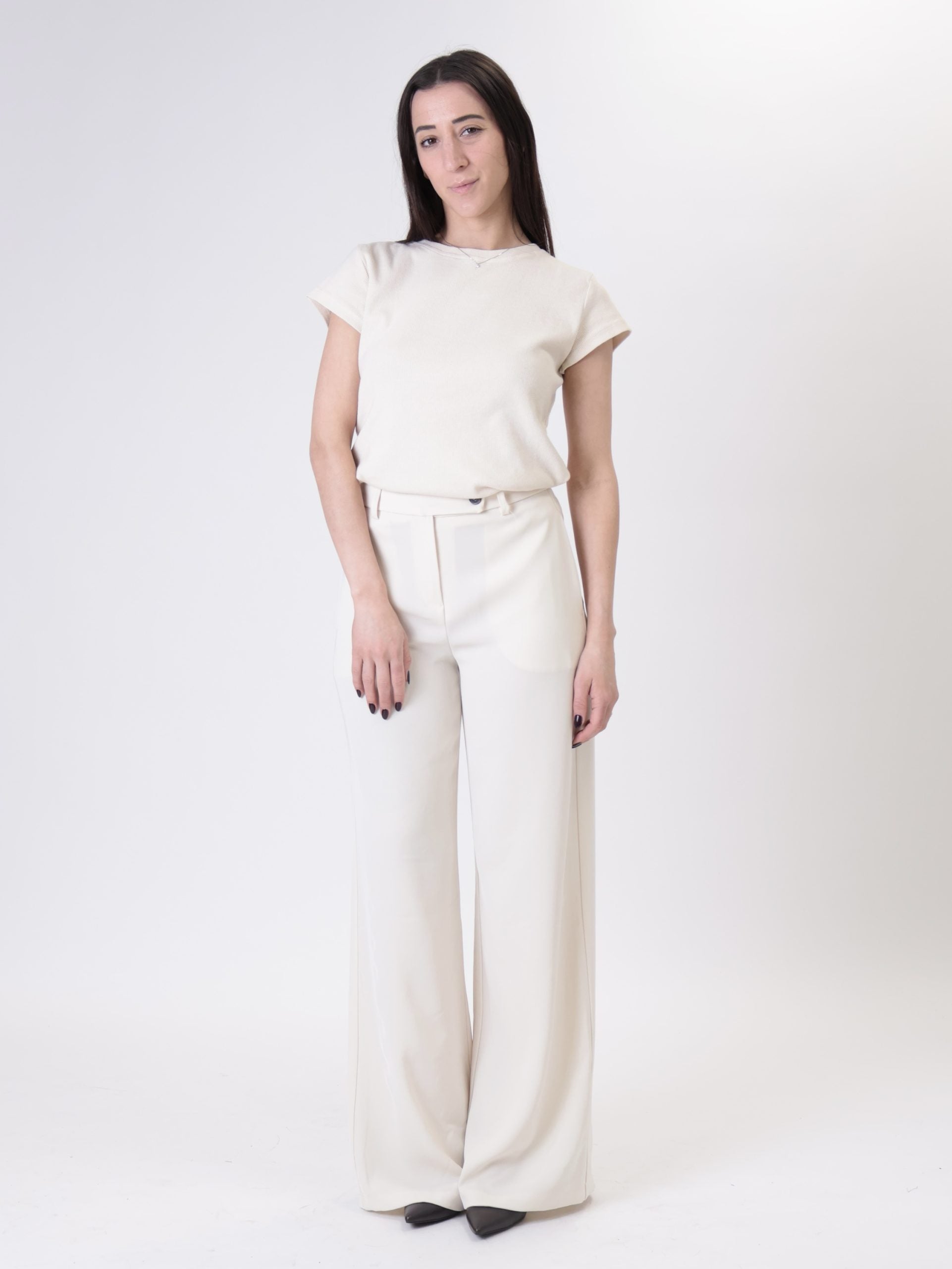 Tailored cream trousers