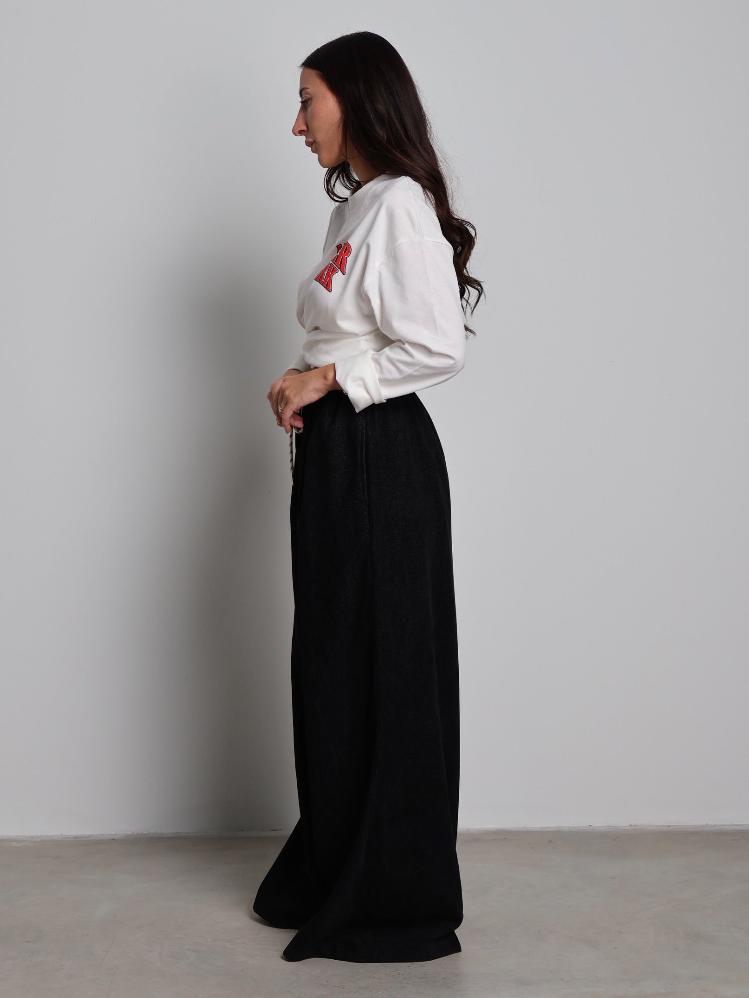 PANTALONE EMILY Nero VEVE VE423;PANTALONE EMILY Nero VEVE VE423 — foto 2;PANTALONE EMILY Nero VEVE VE423 — foto 3;PANTALONE EMILY Nero VEVE VE423 — foto 4;PANTALONE EMILY Nero VEVE VE423 — foto 5