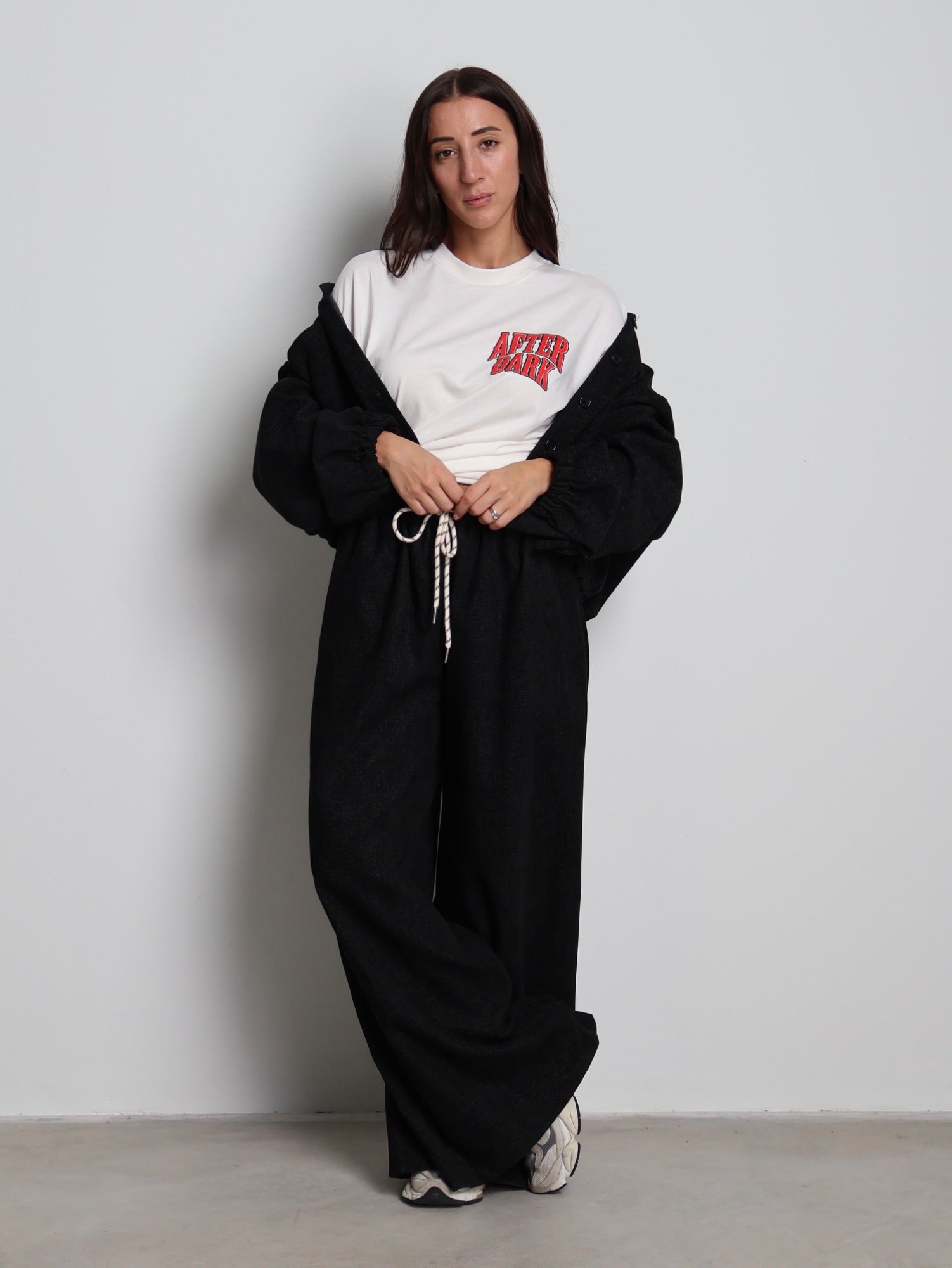PANTALONE EMILY Nero VEVE VE423;PANTALONE EMILY Nero VEVE VE423 — foto 2;PANTALONE EMILY Nero VEVE VE423 — foto 3;PANTALONE EMILY Nero VEVE VE423 — foto 4;PANTALONE EMILY Nero VEVE VE423 — foto 5