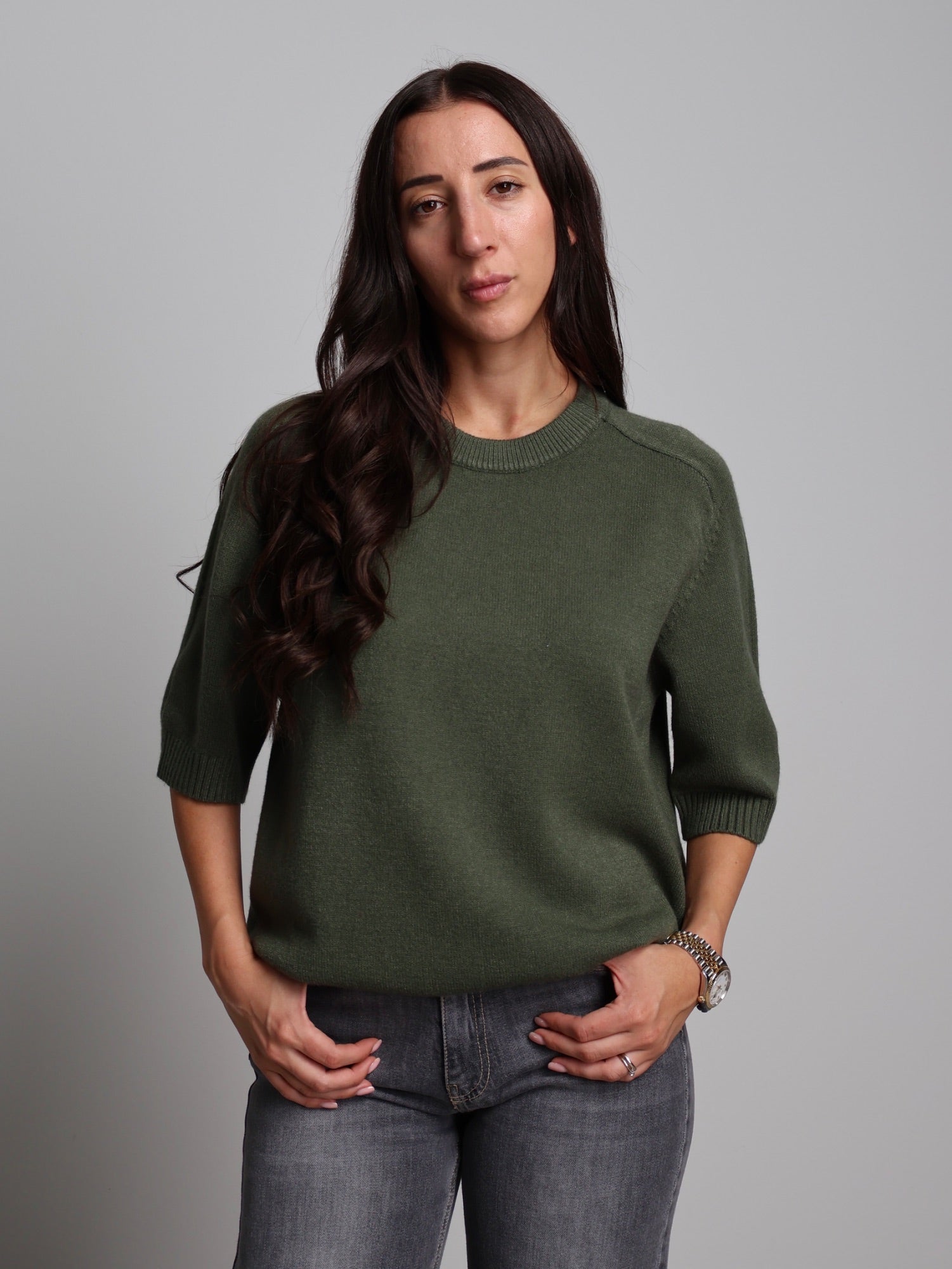 PULLOVER MEZZA MANICA Verde-militare VEVE VE425;PULLOVER MEZZA MANICA Verde-militare VEVE VE425 — foto 2;PULLOVER MEZZA MANICA Verde-militare VEVE VE425 — foto 3