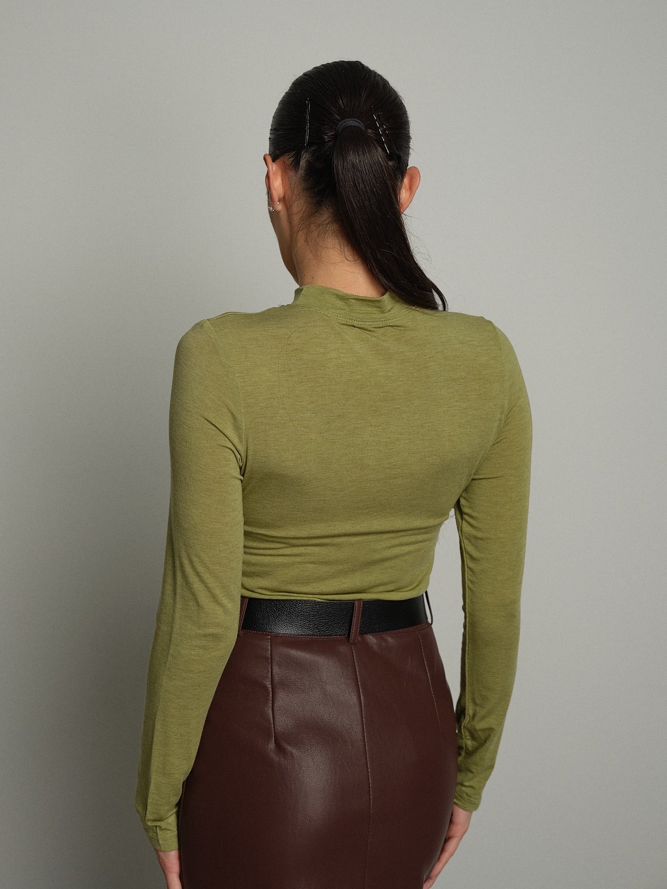 Maglia girocollo misto lana baseball Verde-oliva VEVE VE440;Maglia girocollo misto lana baseball Verde-oliva VEVE VE440 — foto 2;Maglia girocollo misto lana baseball Verde-oliva VEVE VE440 — foto 3;Maglia girocollo misto lana baseball Verde-oliva VEVE VE440 — foto 4
