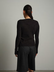 Pullover scollo V tondo Nero Veve VE441;Pullover scollo V tondo Nero Veve VE441 — foto 2;Pullover scollo V tondo Nero Veve VE441 — foto 3