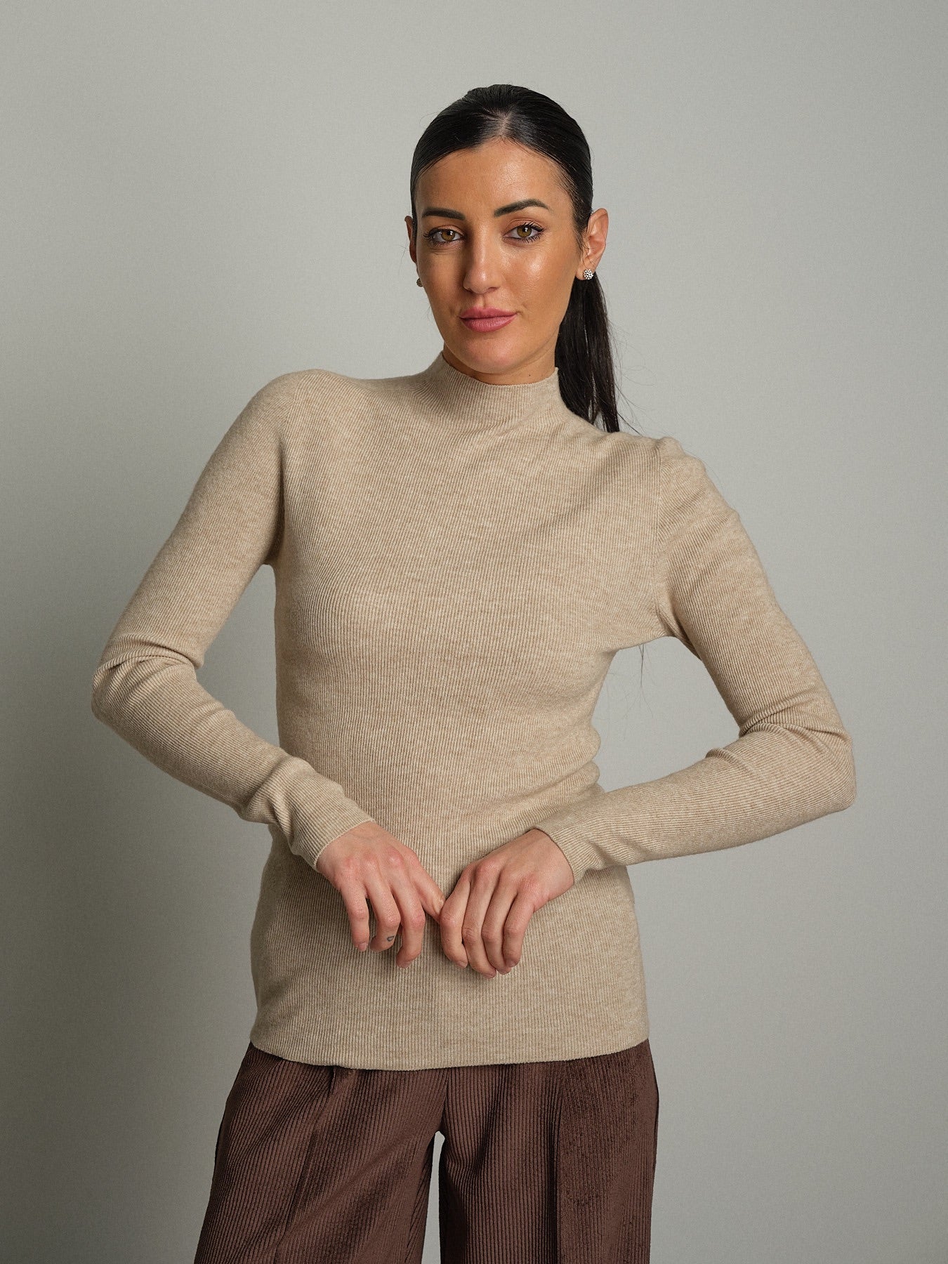 Pull collo cratere manica lunga Beige VEVE VE442;Pull collo cratere manica lunga Beige VEVE VE442 — foto 2;Pull collo cratere manica lunga Beige VEVE VE442 — foto 3