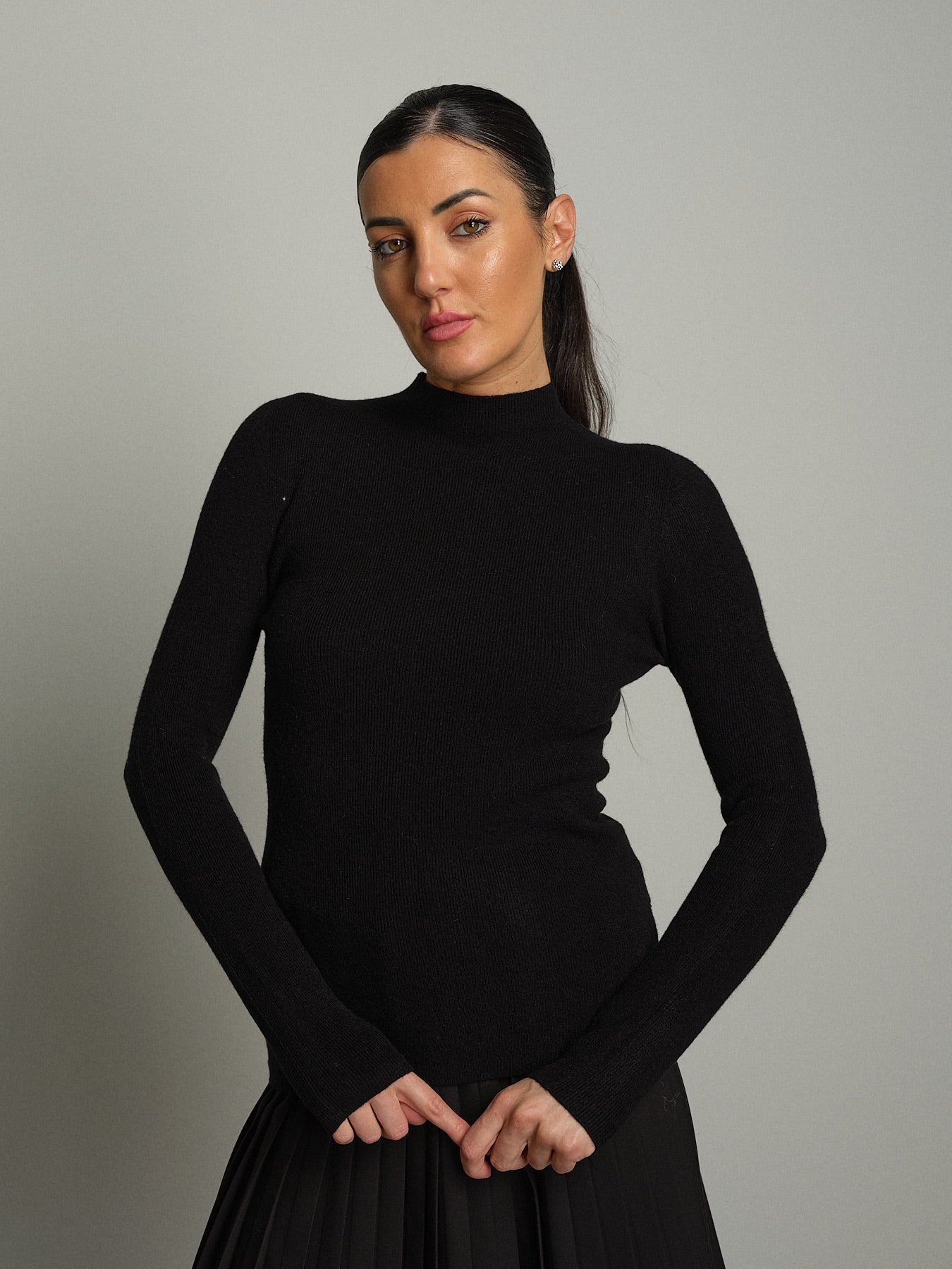 Pull collo cratere manica lunga Nero VEVE VE442;Pull collo cratere manica lunga Nero VEVE VE442 — foto 2;Pull collo cratere manica lunga Nero VEVE VE442 — foto 3;Pull collo cratere manica lunga Nero VEVE VE442 — foto 4