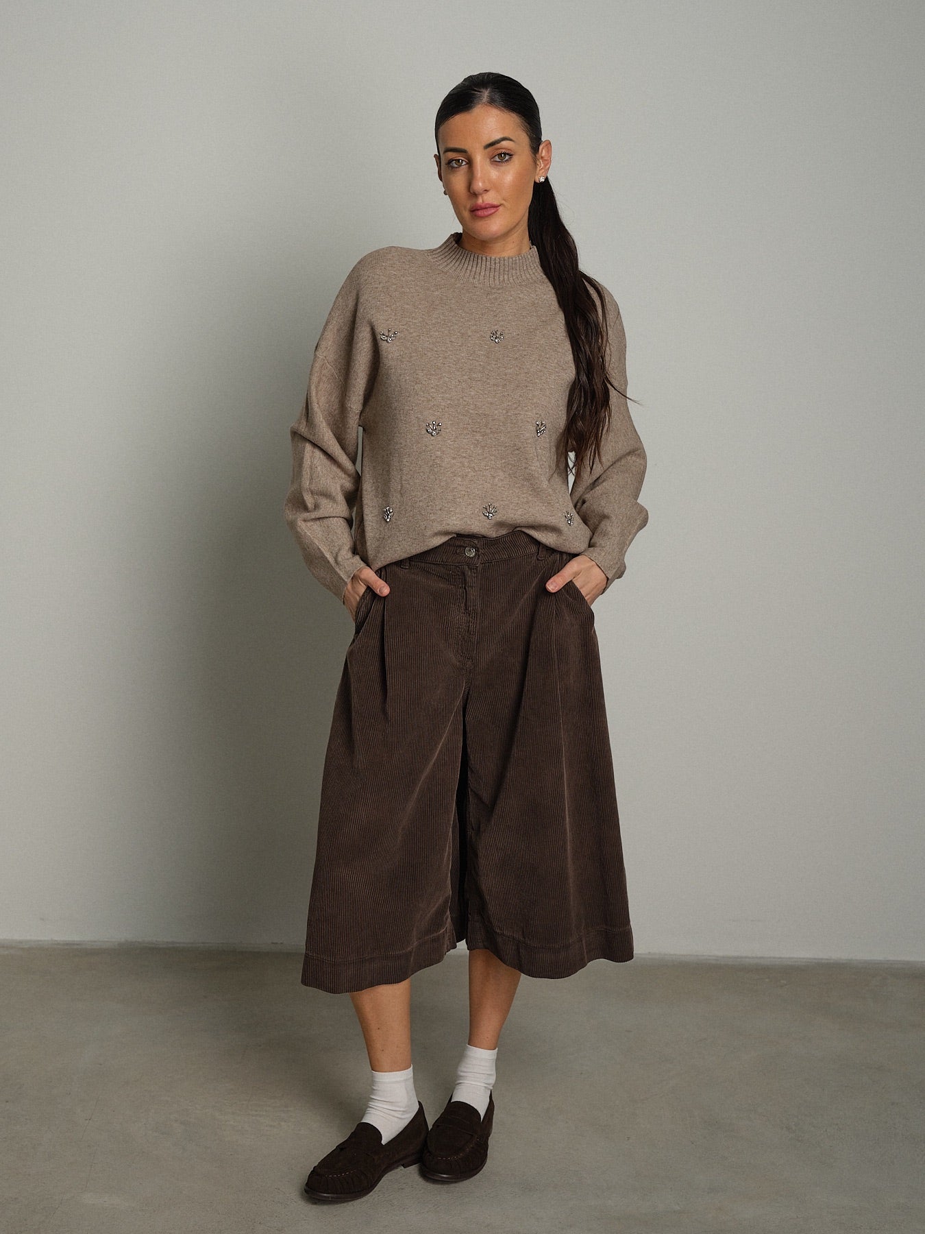 Pullover cabochon Beige Veve VE444;Pullover cabochon Beige Veve VE444 — foto 2;Pullover cabochon Beige Veve VE444 — foto 3;Pullover cabochon Beige Veve VE444 — foto 4;Pullover cabochon Beige Veve VE444 — foto 5