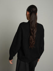 Pullover cabochon Nero Veve VE444;Pullover cabochon Nero Veve VE444 — foto 2;Pullover cabochon Nero Veve VE444 — foto 3;Pullover cabochon Nero Veve VE444 — foto 4