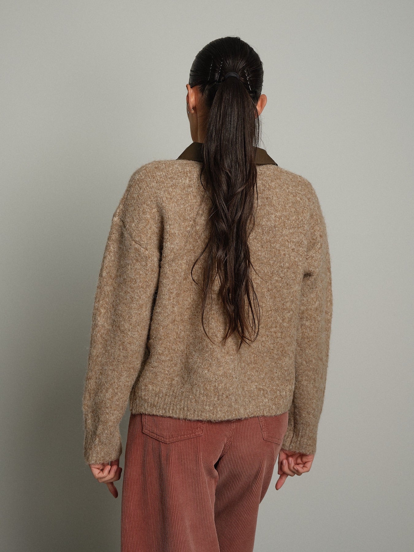 Cardigan orli ecopelle Beige VEVE VE447;Cardigan orli ecopelle Beige VEVE VE447 — foto 2;Cardigan orli ecopelle Beige VEVE VE447 — foto 3;Cardigan orli ecopelle Beige VEVE VE447 — foto 4