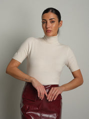 Dolcevita manica corta Bianco-ottico Vicolo 2AC2053;Dolcevita manica corta Bianco-ottico Vicolo 2AC2053 — foto 2;Dolcevita manica corta Bianco-ottico Vicolo 2AC2053 — foto 3;Dolcevita manica corta Bianco-ottico Vicolo 2AC2053 — foto 4;Dolcevita manica corta Bianco-ottico Vicolo 2AC2053 — foto 5