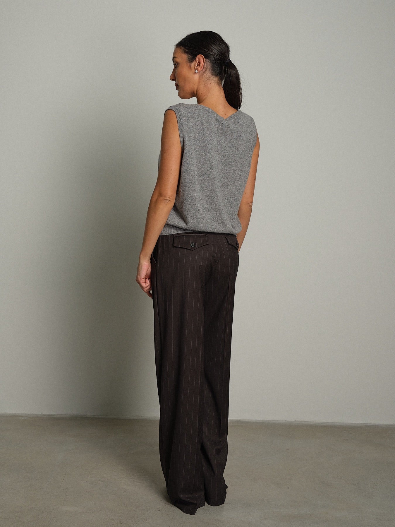 Gilet scollo V misto lana Grigio-perla Vicolo 2AC2162;Gilet scollo V misto lana Grigio-perla Vicolo 2AC2162 — foto 2;Gilet scollo V misto lana Grigio-perla Vicolo 2AC2162 — foto 3;Gilet scollo V misto lana Grigio-perla Vicolo 2AC2162 — foto 4