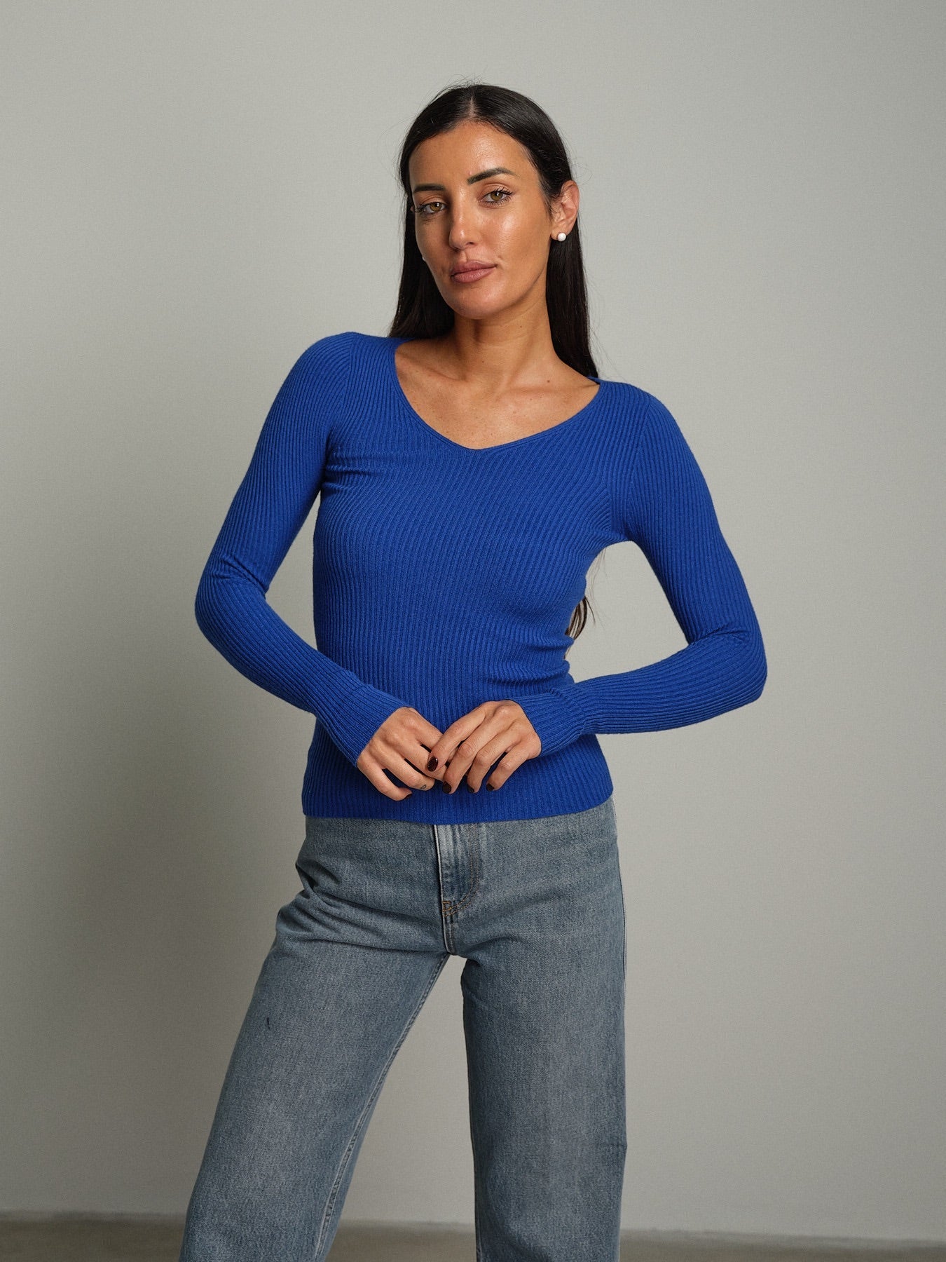 Pullover costina scollo V Blu Vicolo 2AC2179;Pullover costina scollo V Blu Vicolo 2AC2179 — foto 2;Pullover costina scollo V Blu Vicolo 2AC2179 — foto 3