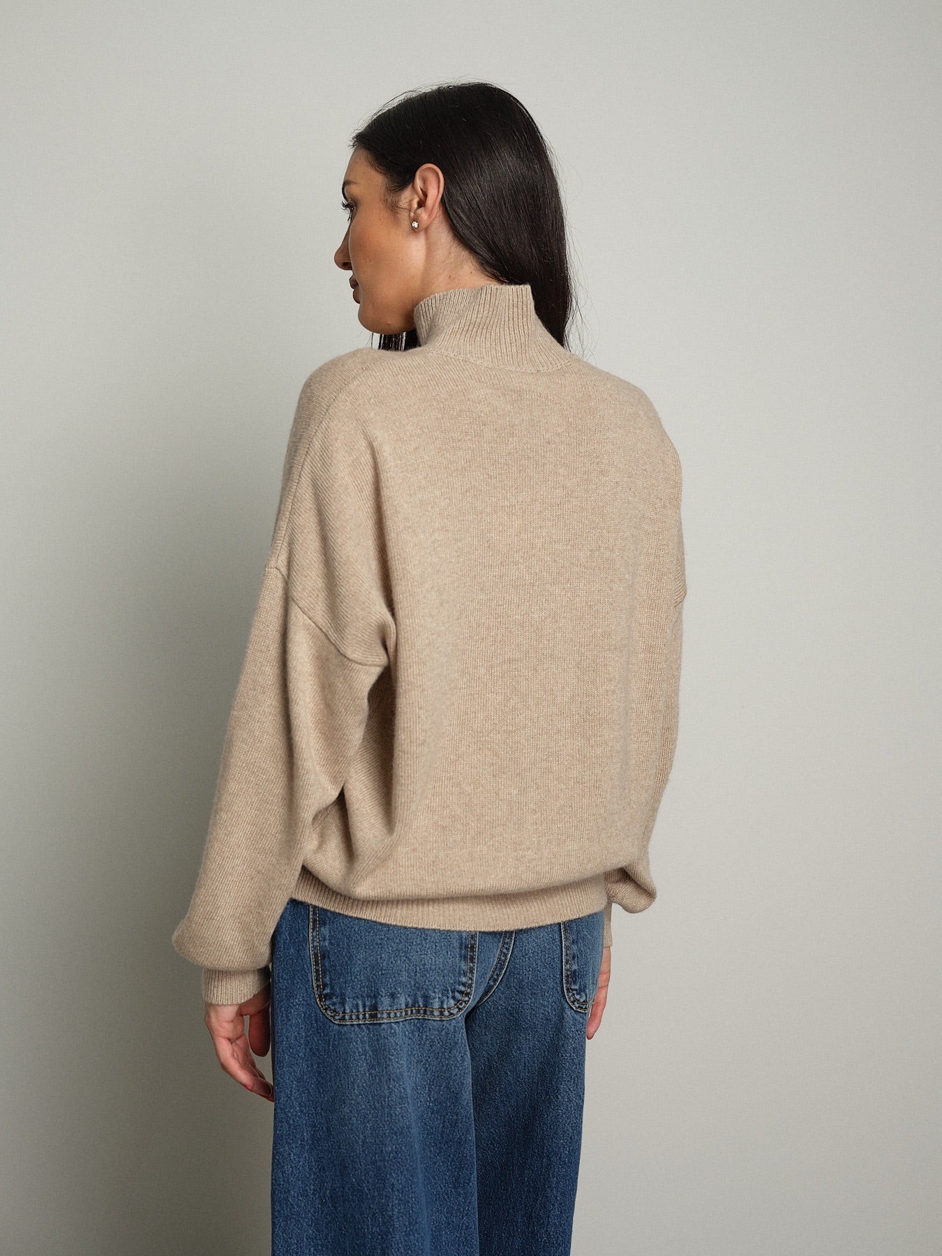 Maglione collo alto bottoni Beige Vicolo 7AC7005;Maglione collo alto bottoni Beige Vicolo 7AC7005 — foto 2;Maglione collo alto bottoni Beige Vicolo 7AC7005 — foto 3;Maglione collo alto bottoni Beige Vicolo 7AC7005 — foto 4;Maglione collo alto bottoni Beige Vicolo 7AC7005 — foto 5;Maglione collo alto bottoni Beige Vicolo 7AC7005 — foto 6;Maglione collo alto bottoni Beige Vicolo 7AC7005 — foto 7