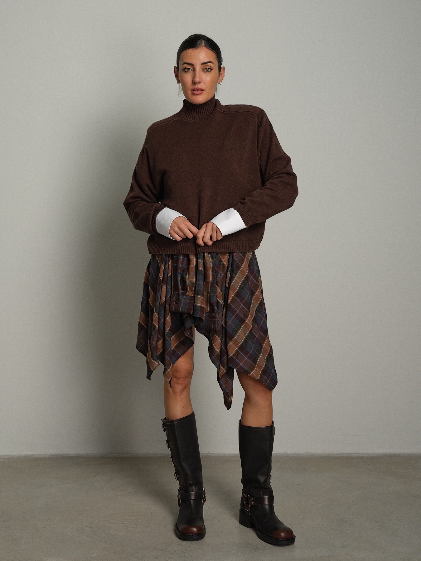 Pullover collo cratere cuciture Moro Vicolo 7AC7053;Pullover collo cratere cuciture Moro Vicolo 7AC7053 — foto 2;Pullover collo cratere cuciture Moro Vicolo 7AC7053 — foto 3;Pullover collo cratere cuciture Moro Vicolo 7AC7053 — foto 4