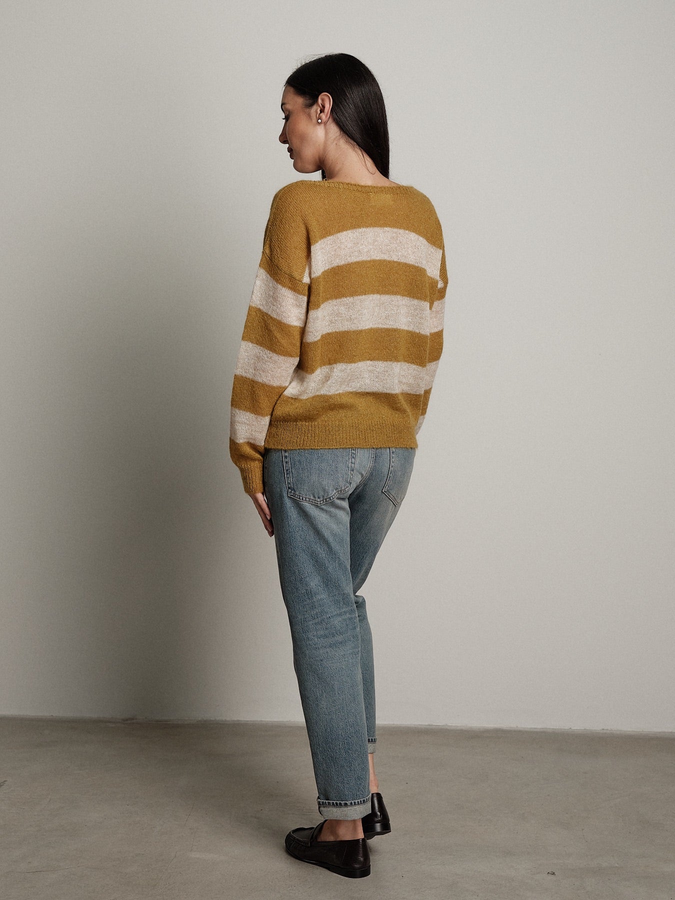 Pull riga mohair Ocra Vicolo 7AC7177;Pull riga mohair Ocra Vicolo 7AC7177 — foto 2;Pull riga mohair Ocra Vicolo 7AC7177 — foto 3;Pull riga mohair Ocra Vicolo 7AC7177 — foto 4;Pull riga mohair Ocra Vicolo 7AC7177 — foto 5;Pull riga mohair Ocra Vicolo 7AC7177 — foto 6