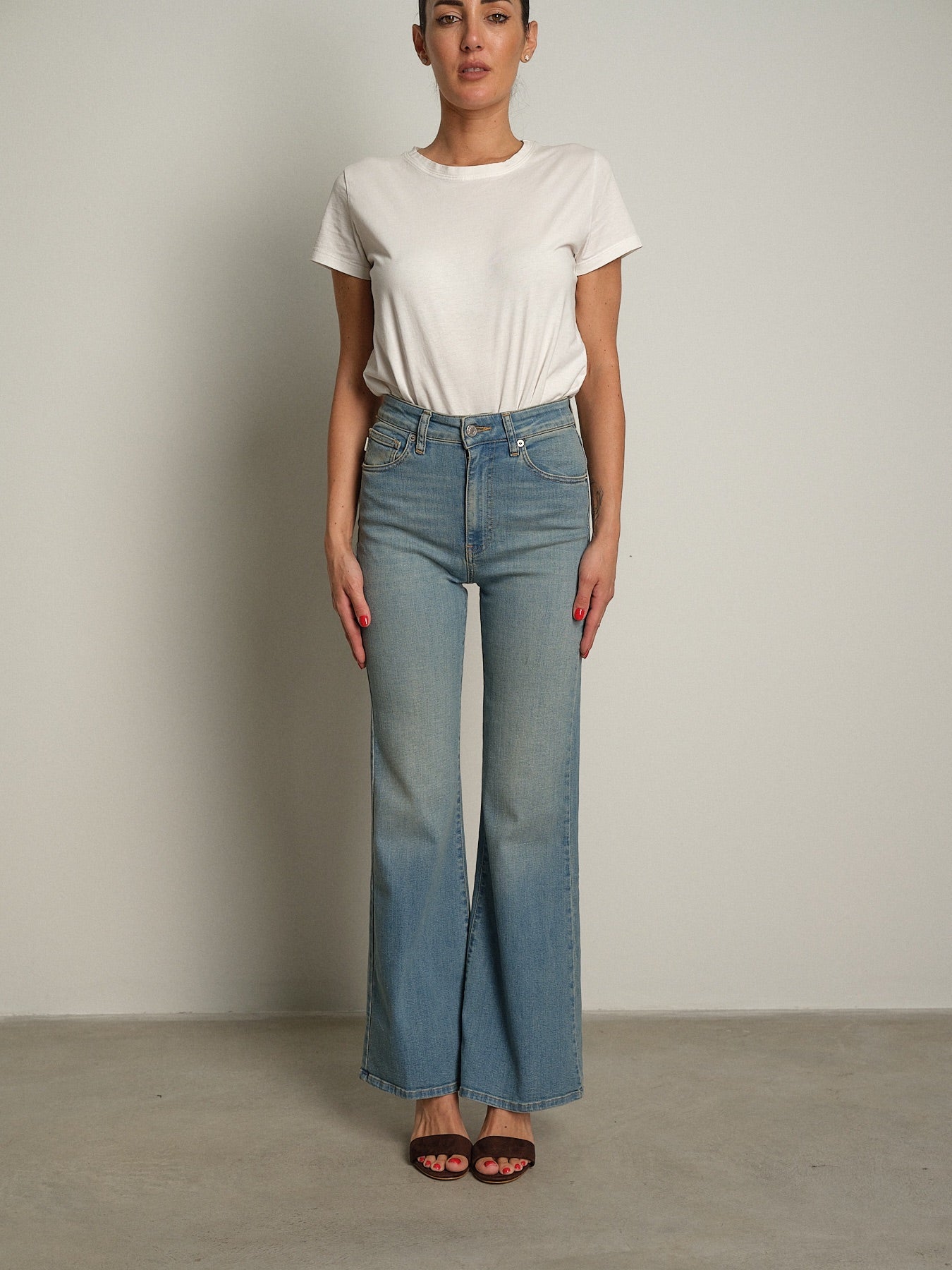 jeans shanti denim Blu vicolo DAC5148;jeans shanti denim Blu vicolo DAC5148 — foto 2;jeans shanti denim Blu vicolo DAC5148 — foto 3;jeans shanti denim Blu vicolo DAC5148 — foto 4;jeans shanti denim Blu vicolo DAC5148 — foto 5;jeans shanti denim Blu vicolo DAC5148 — foto 6