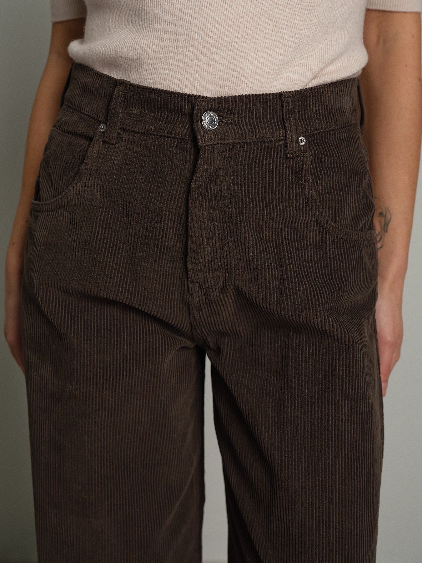 Pantalone mia rocciatore Moro Vicolo DAC5303;Pantalone mia rocciatore Moro Vicolo DAC5303 — foto 2;Pantalone mia rocciatore Moro Vicolo DAC5303 — foto 3;Pantalone mia rocciatore Moro Vicolo DAC5303 — foto 4;Pantalone mia rocciatore Moro Vicolo DAC5303 — foto 5;Pantalone mia rocciatore Moro Vicolo DAC5303 — foto 6
