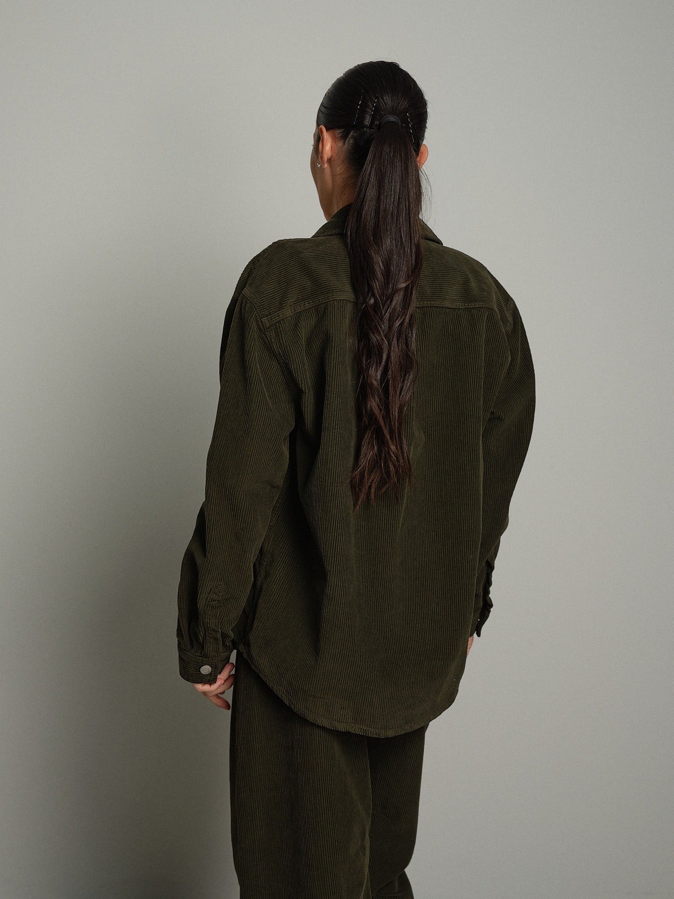 Camicia Clotilde rocciatore Verde-militare Vicolo DAC5306;Camicia Clotilde rocciatore Verde-militare Vicolo DAC5306 — foto 2;Camicia Clotilde rocciatore Verde-militare Vicolo DAC5306 — foto 3;Camicia Clotilde rocciatore Verde-militare Vicolo DAC5306 — foto 4;Camicia Clotilde rocciatore Verde-militare Vicolo DAC5306 — foto 5